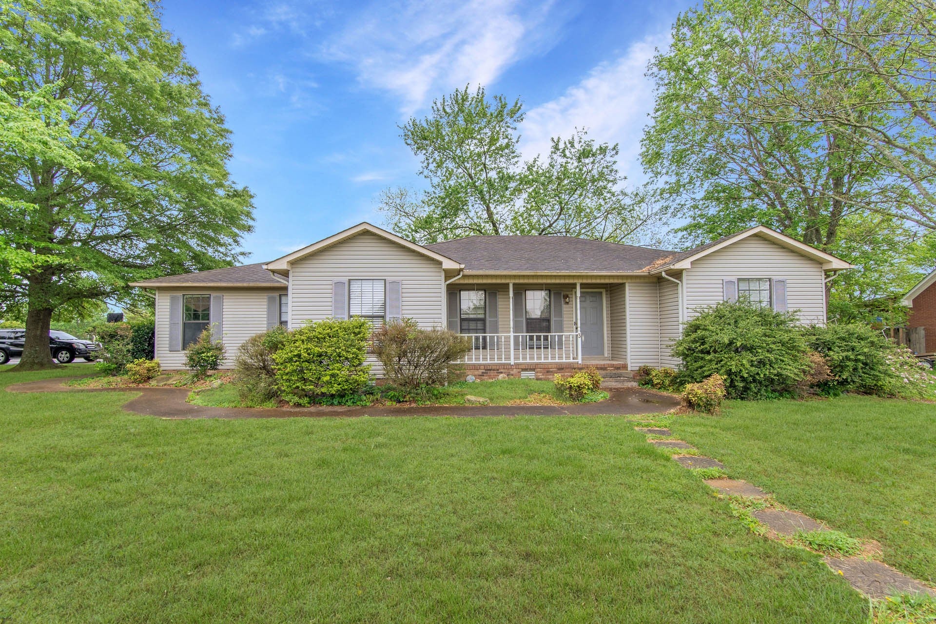 Photo of Listing #2823375