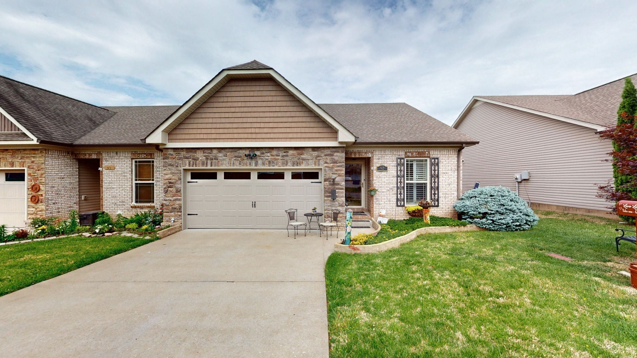 Photo of Listing #2823449