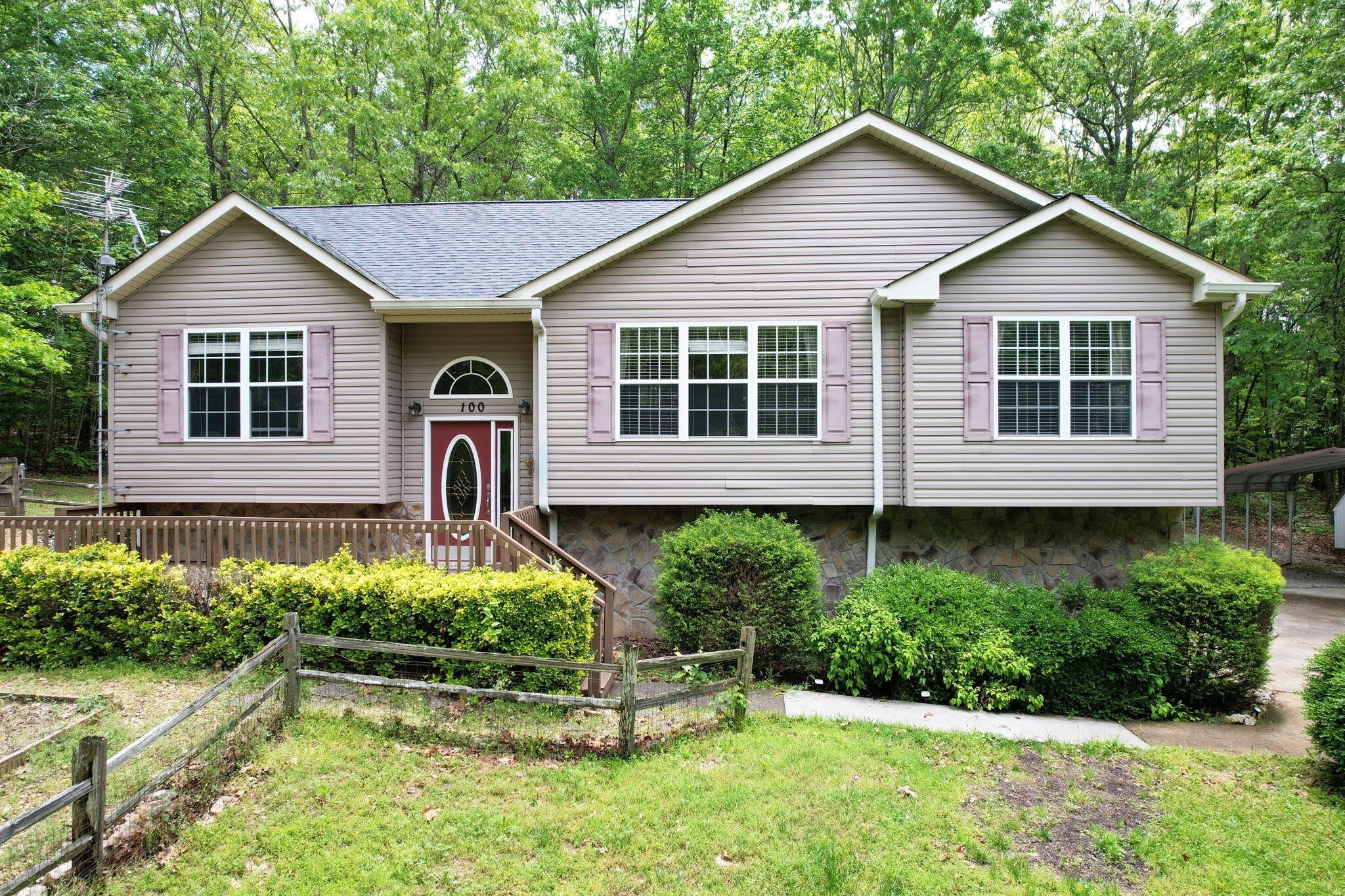 Photo of Listing #2823698