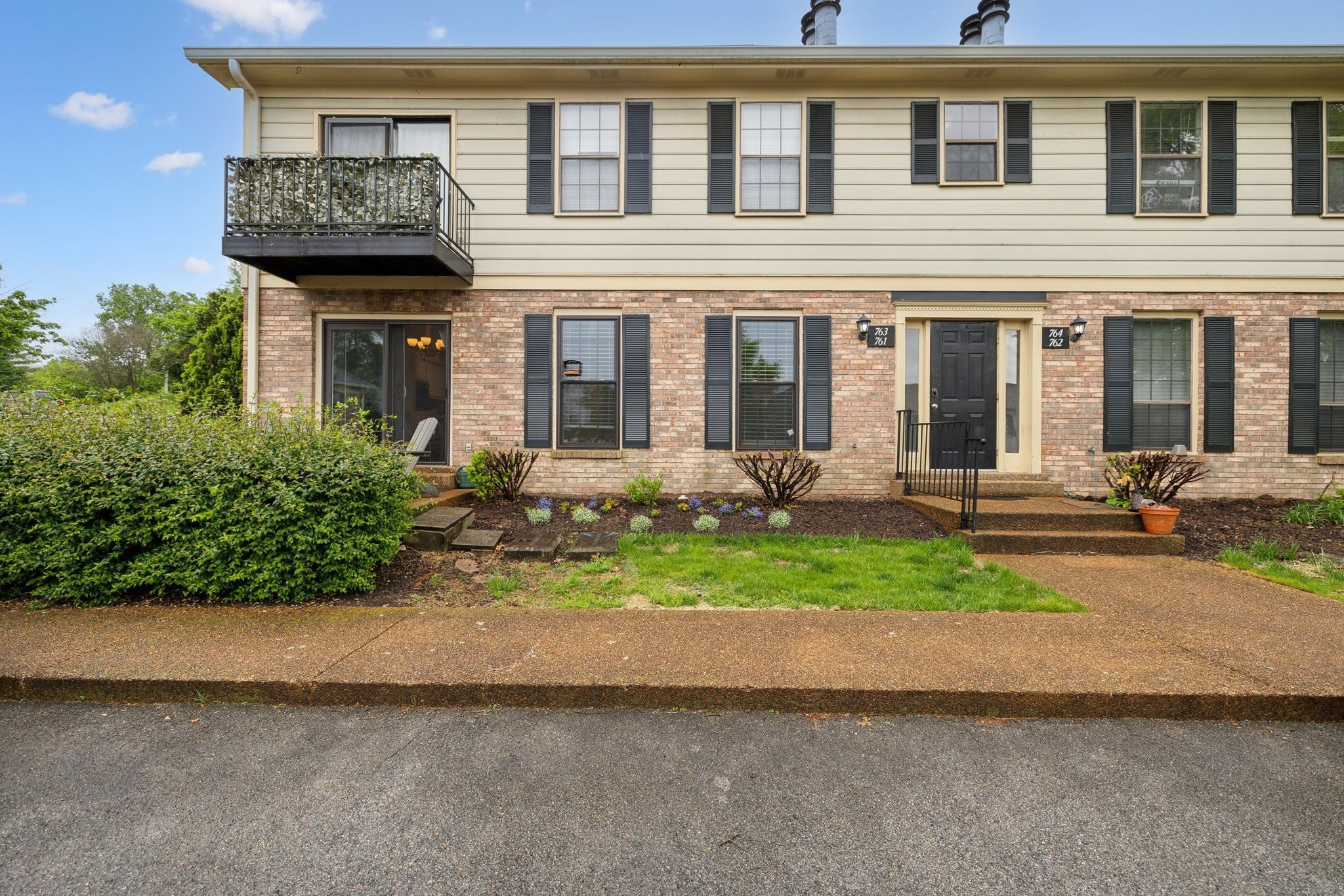 Photo of Listing #2823806