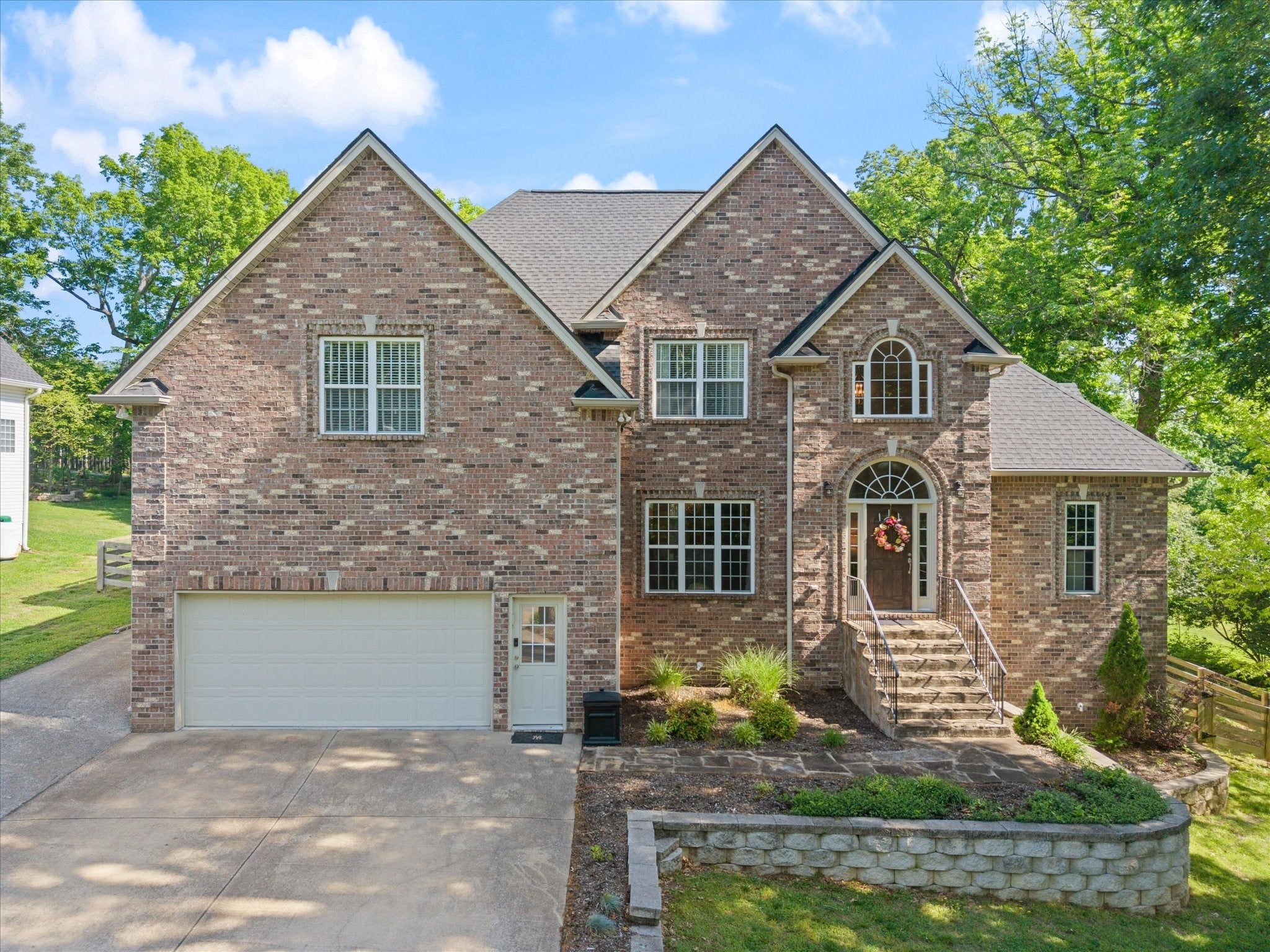 Photo of Listing #2824074
