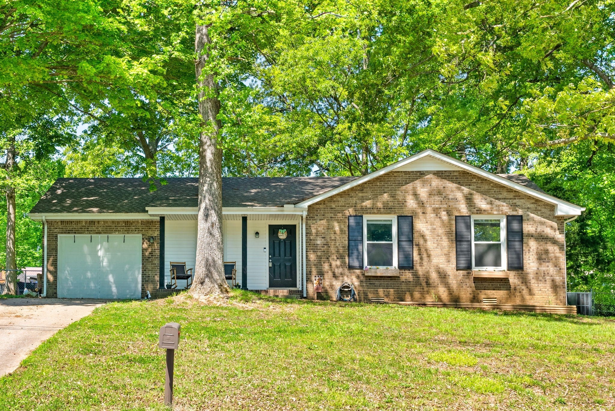 Photo of Listing #2824562