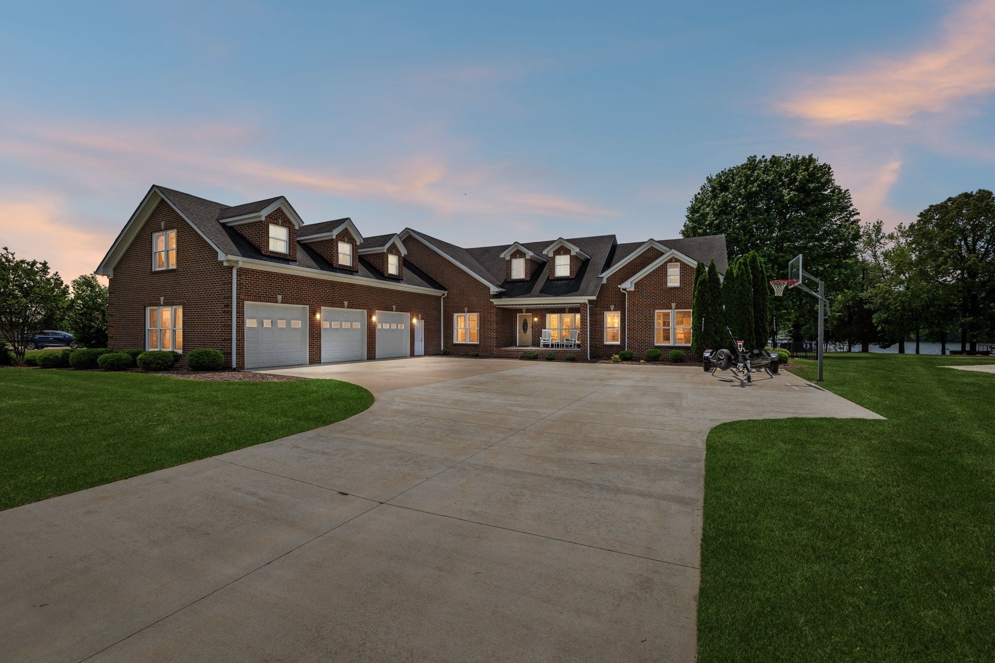 Photo of Listing #2824728