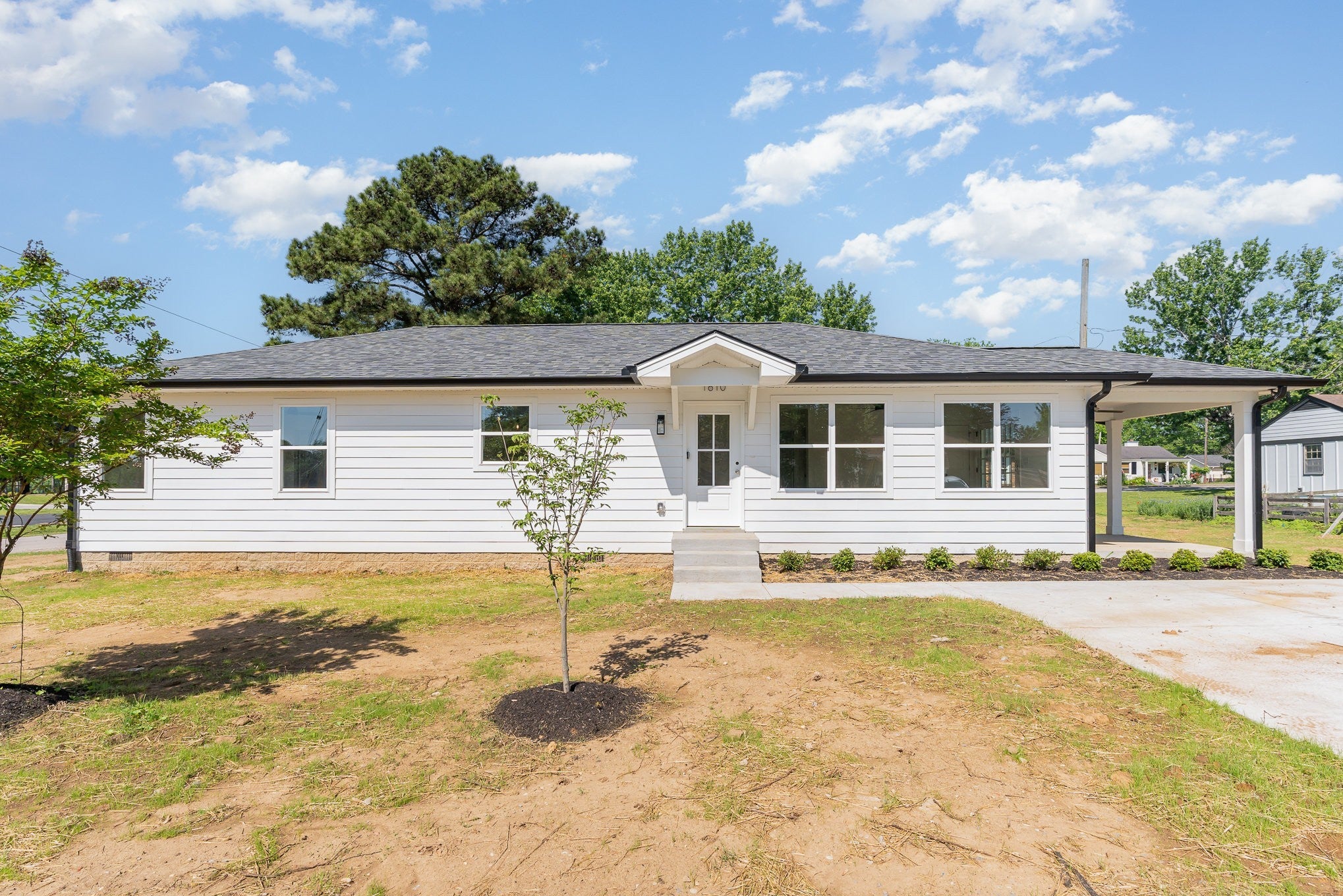 Photo of Listing #2824900