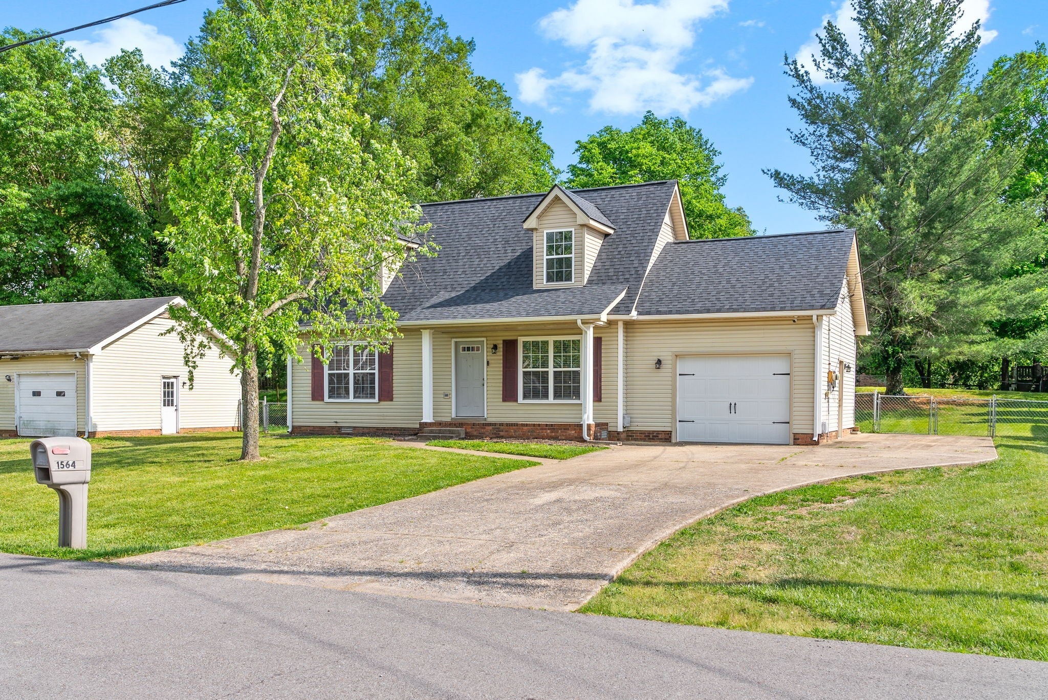 Photo of Listing #2824939