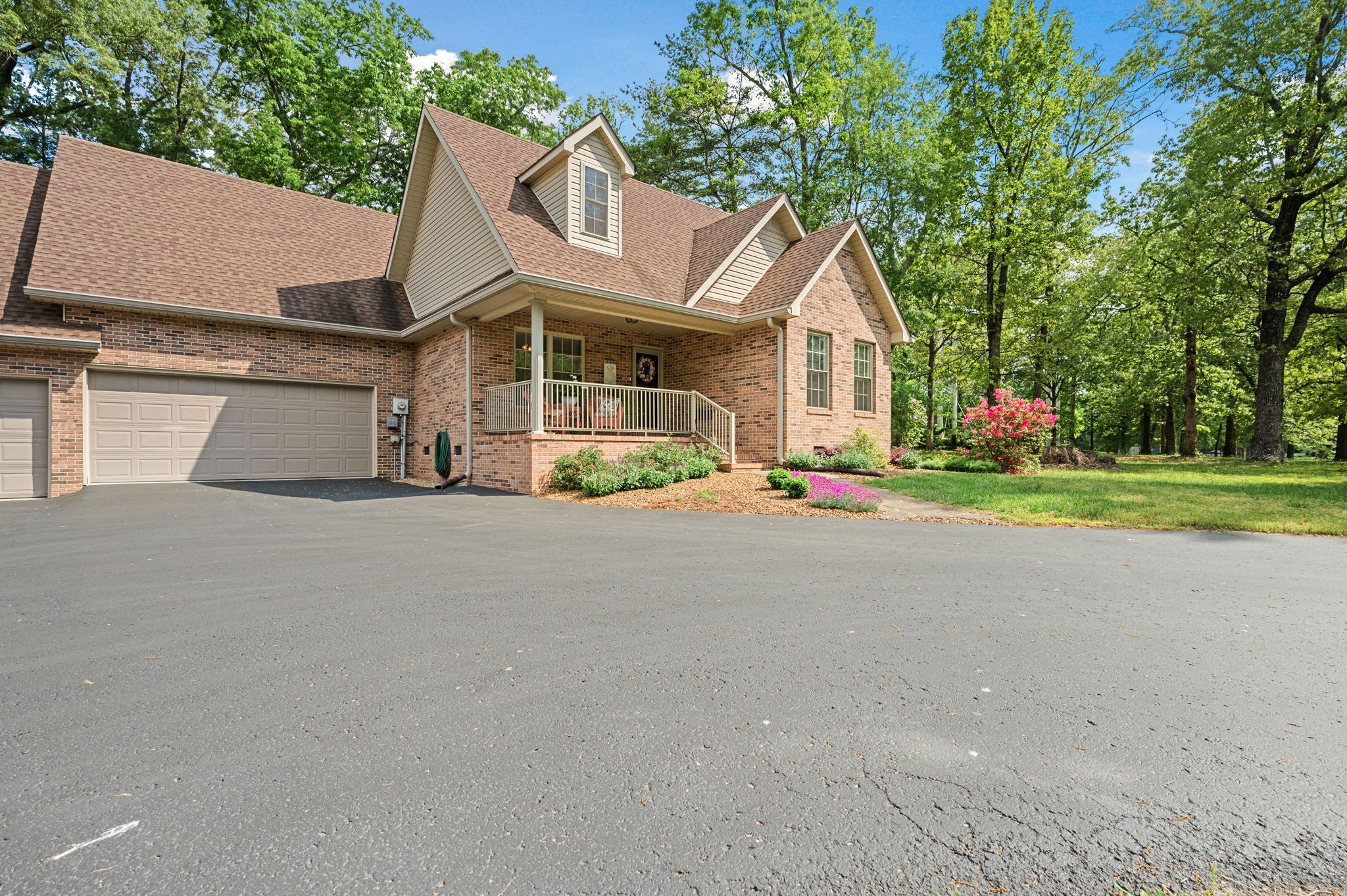 Photo of Listing #2824979