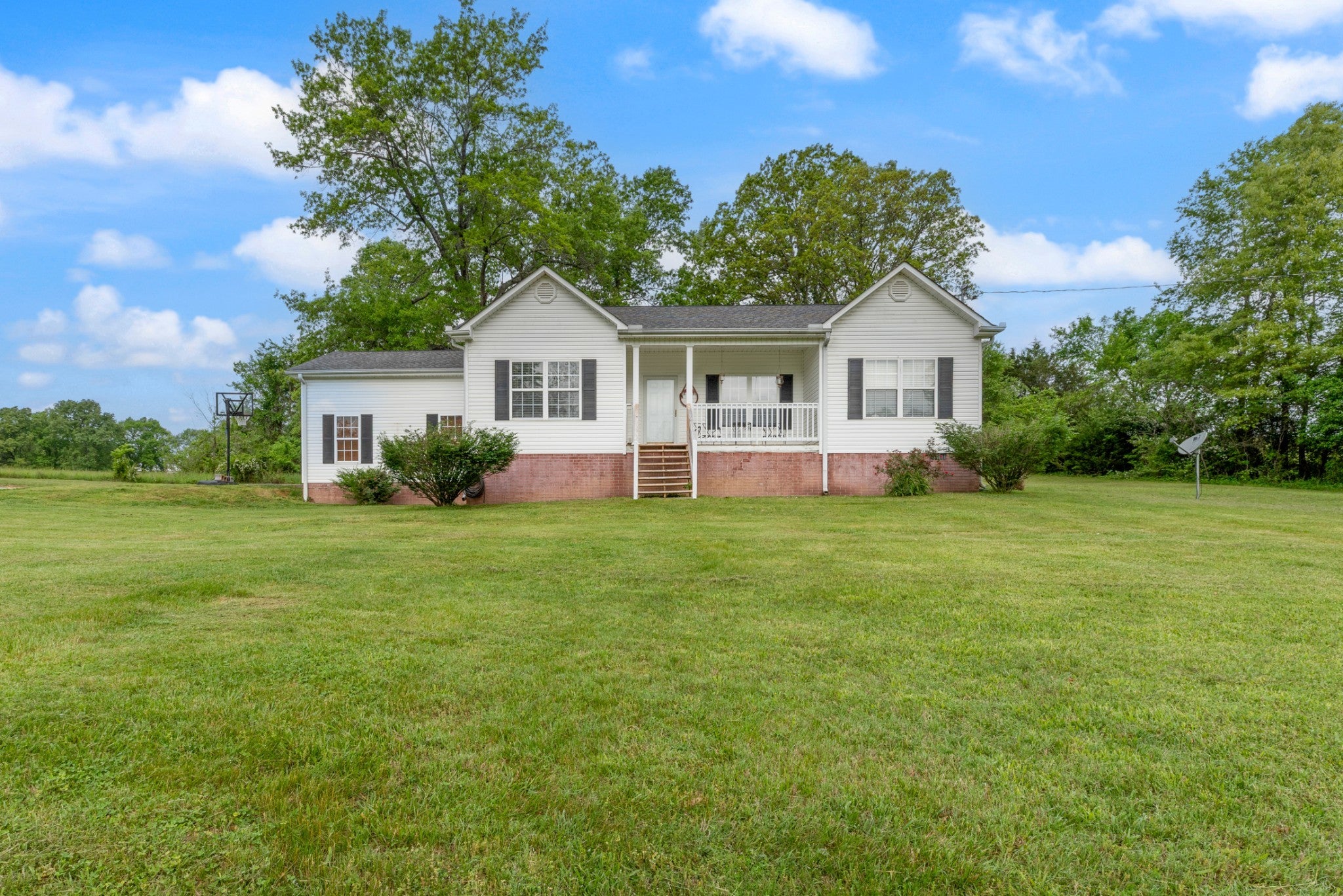 Photo of Listing #2825035