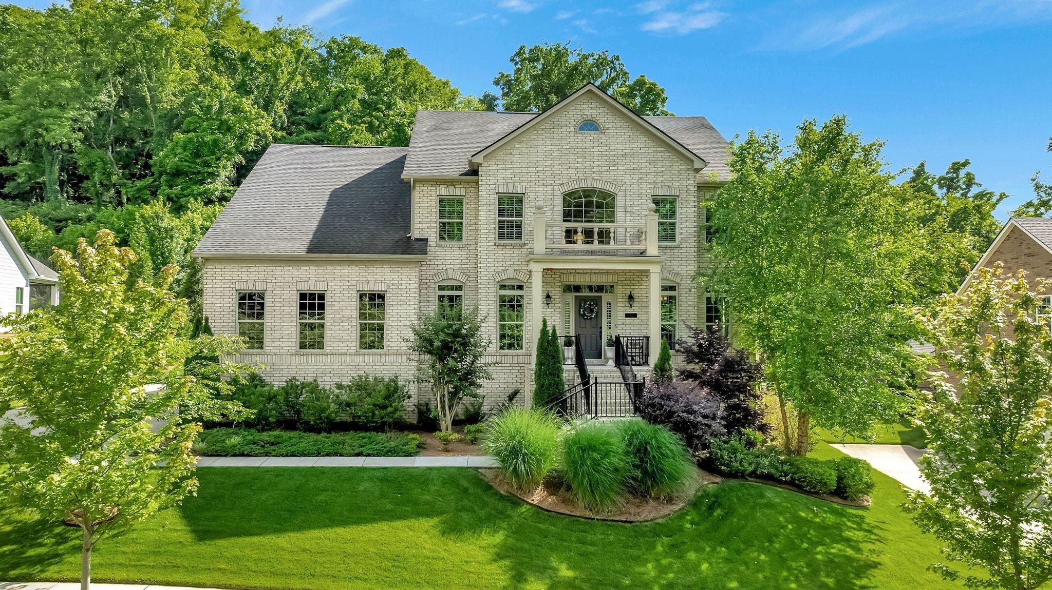 Photo of Listing #2825183