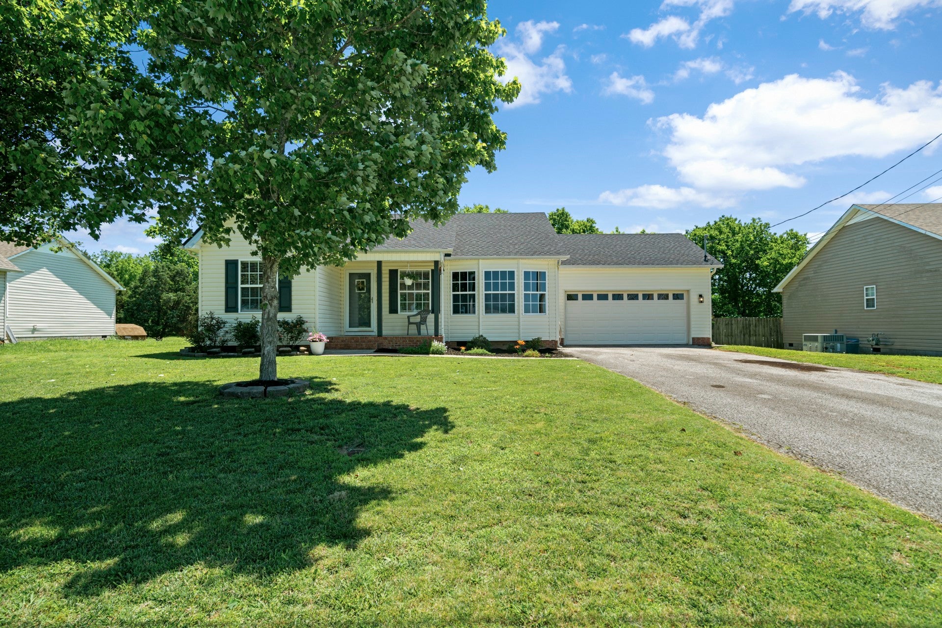 Photo of Listing #2825192