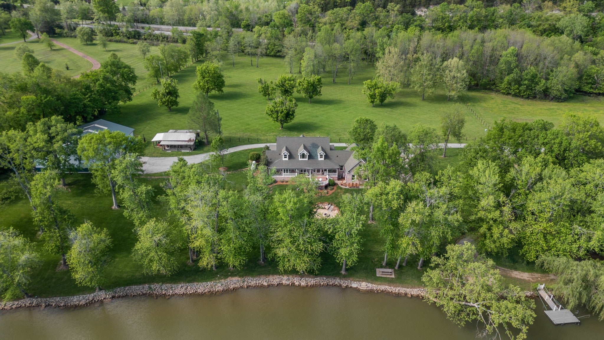 Photo of Listing #2832004