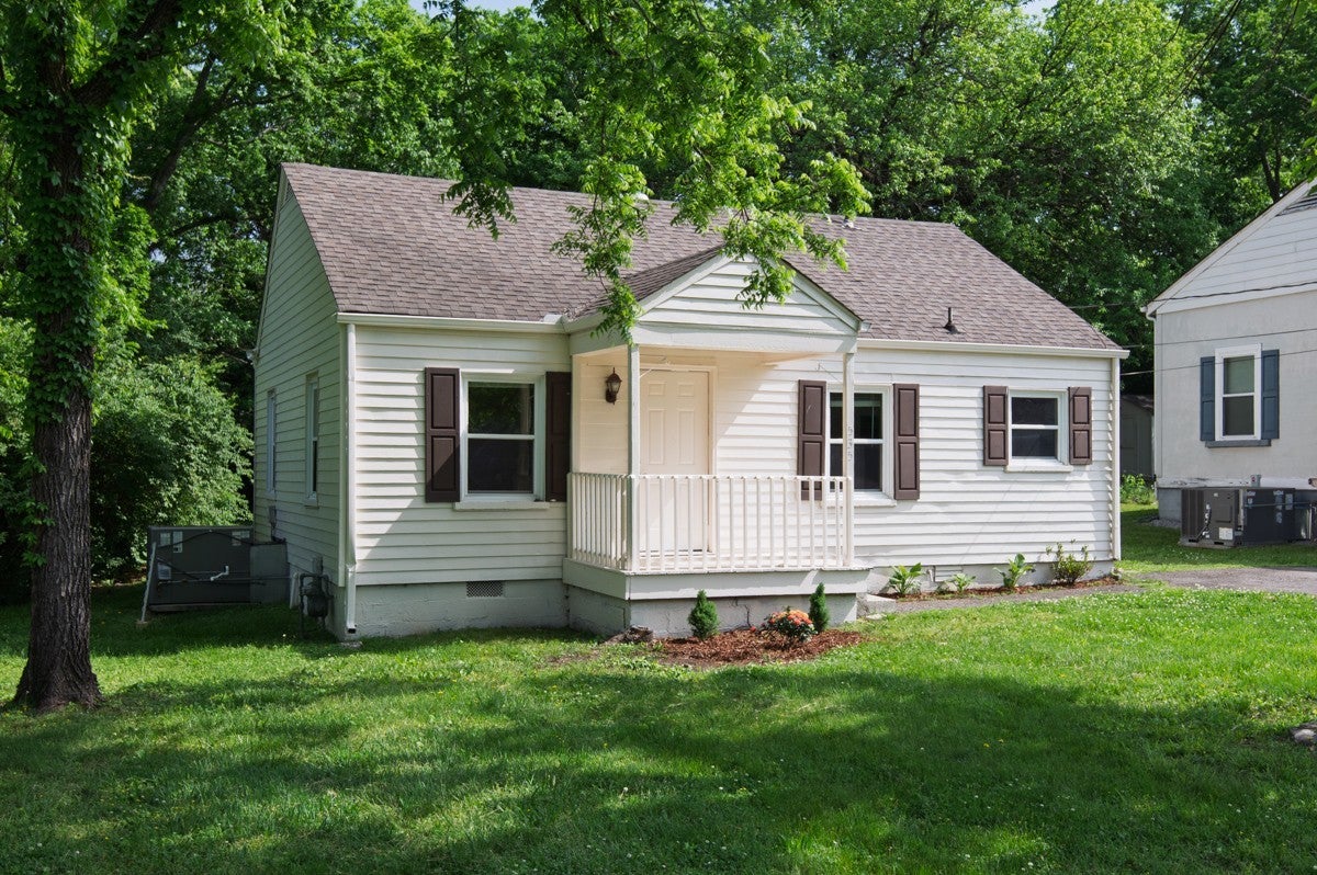 Photo of Listing #2835396
