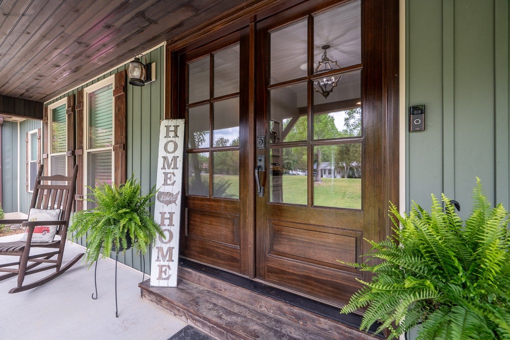 217 Rockhouse Rd, Hohenwald