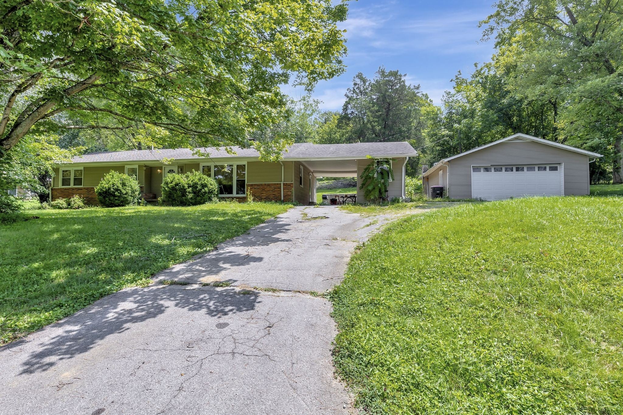 Photo of Listing #2867359