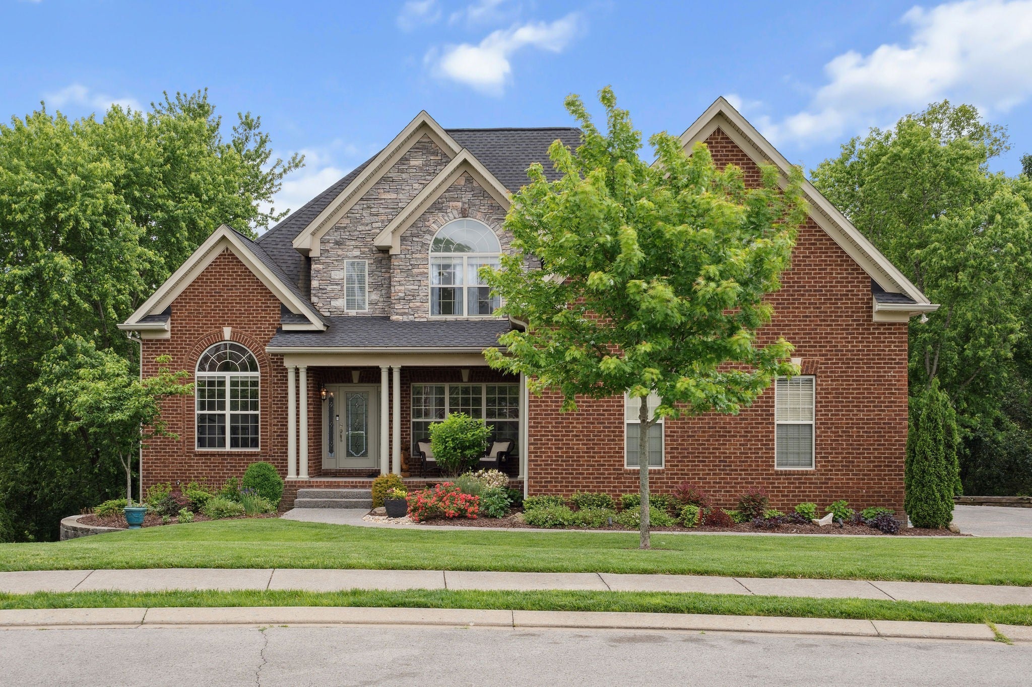 Photo of Listing #2867878