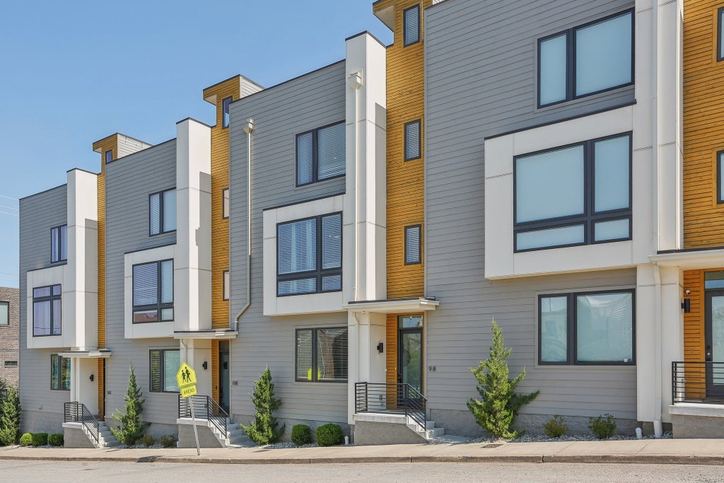 98 N 8th St, Nashville