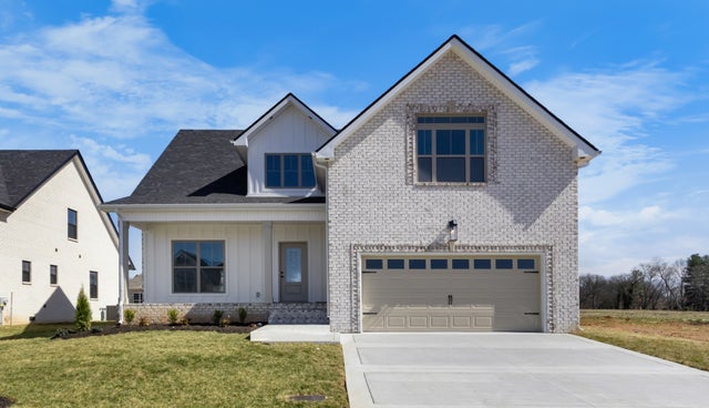 109 Aspen Pine Dr, Clarksville