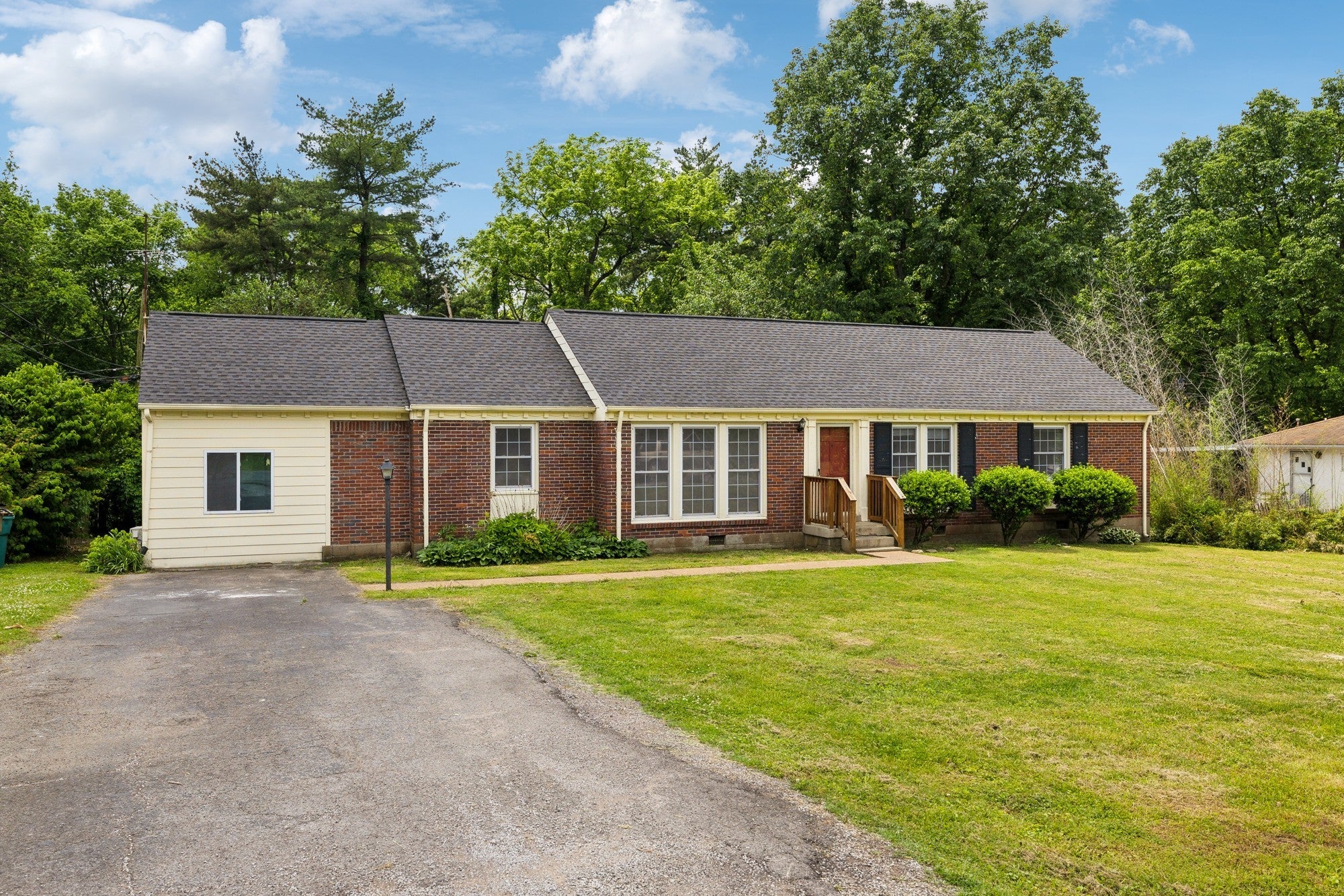 Photo of Listing #2873875