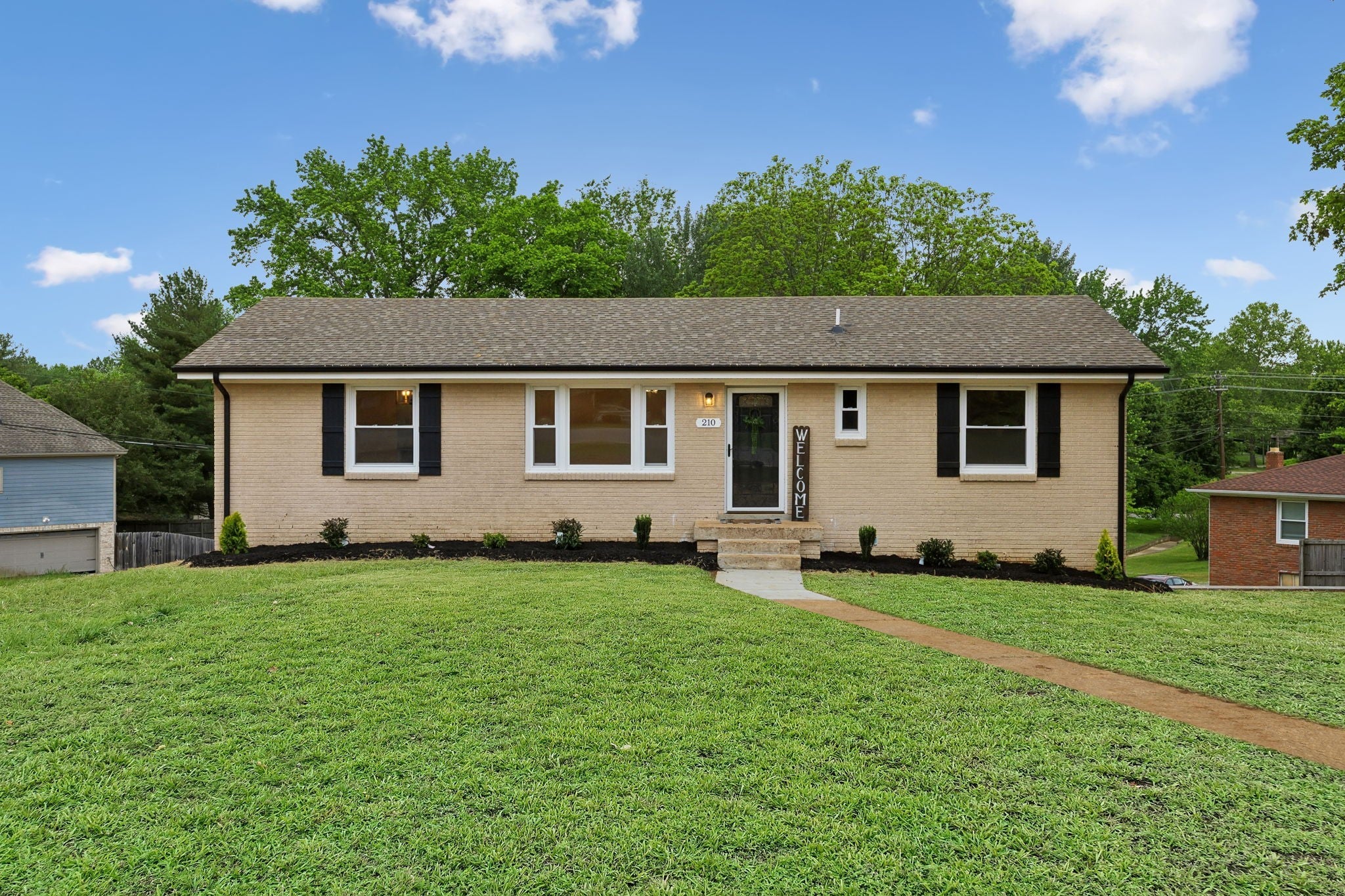 Photo of Listing #2883157