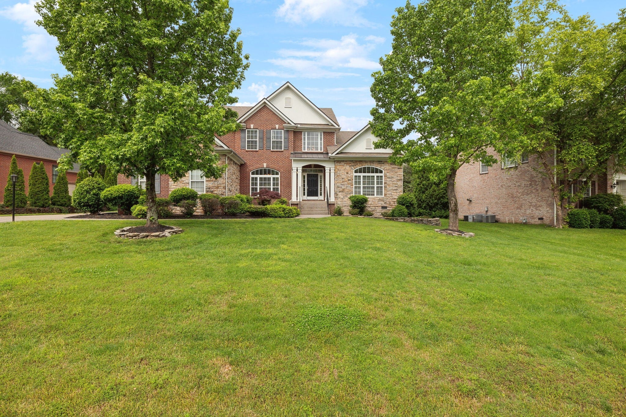 Photo of Listing #2883180