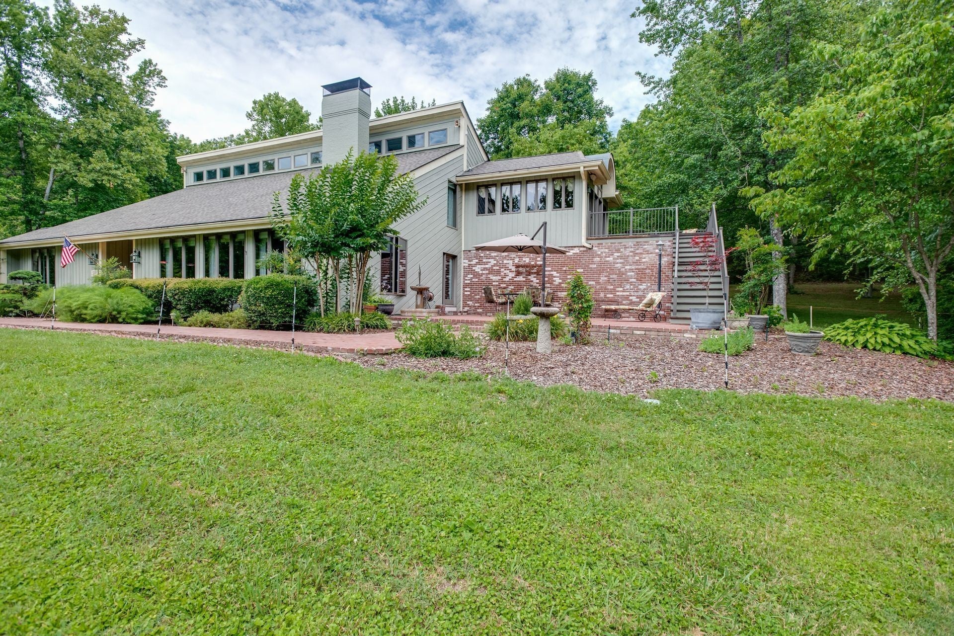 Photo of Listing #2883384