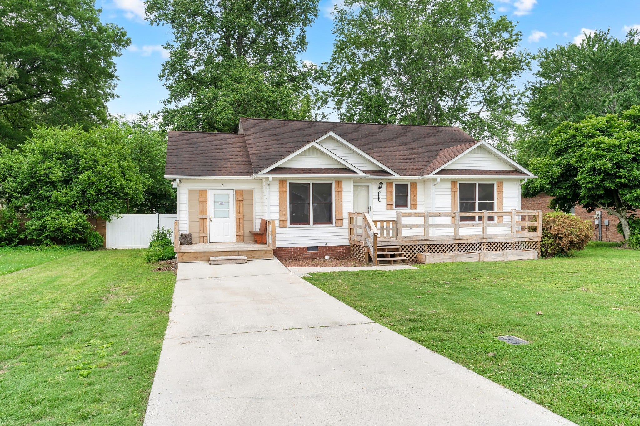 Photo of Listing #2883398