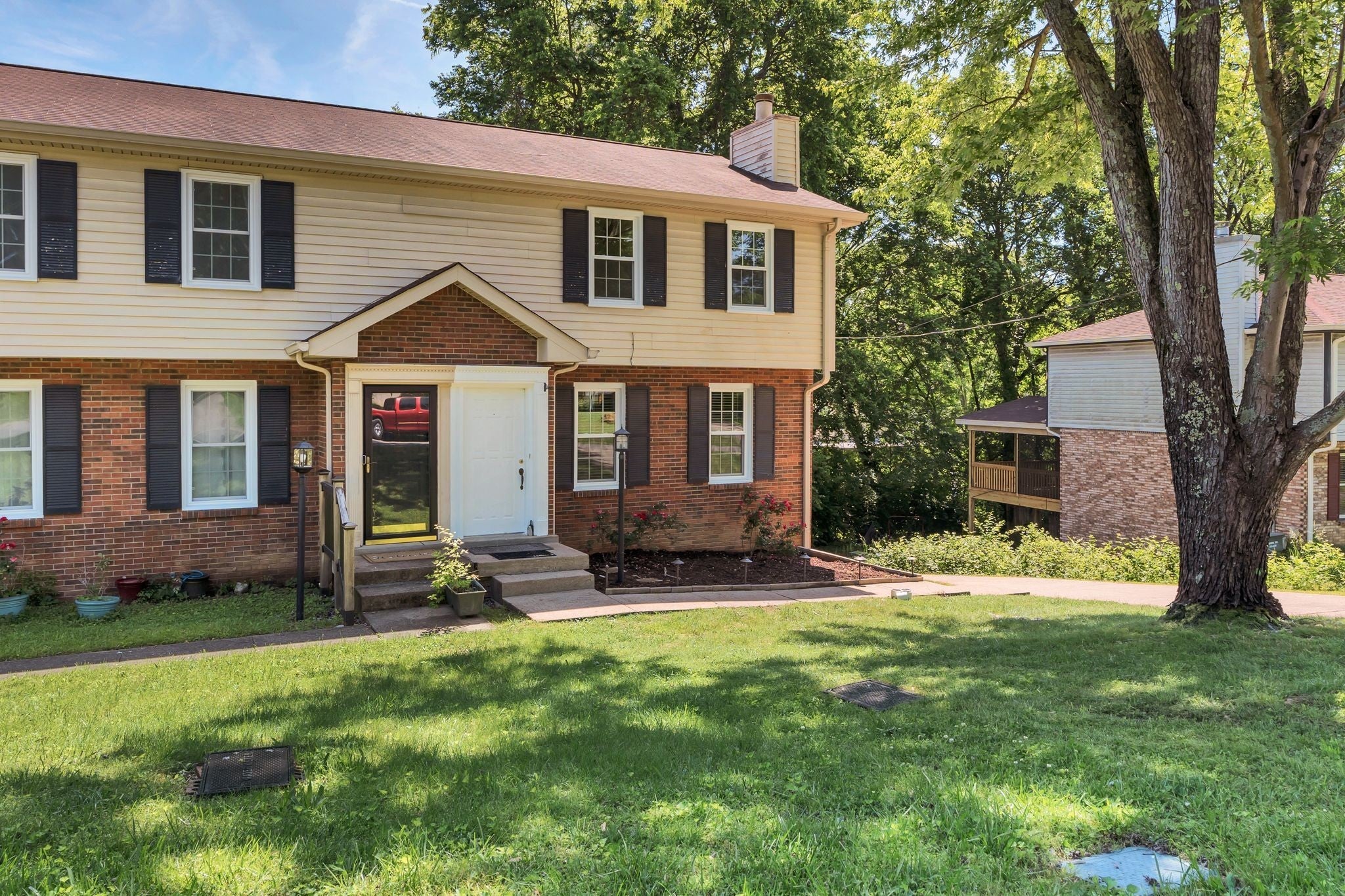Photo of Listing #2883986
