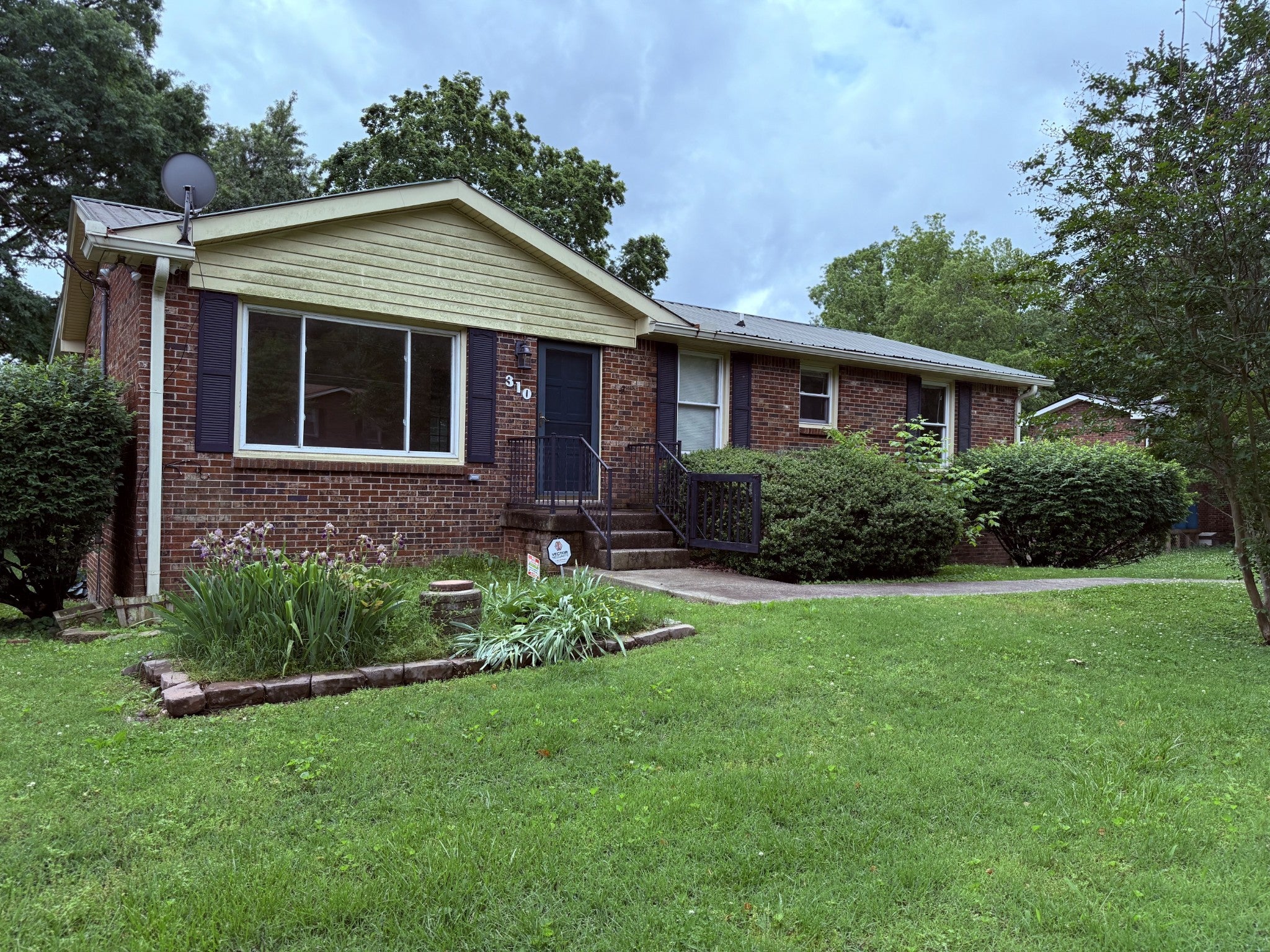 Photo of Listing #2885176