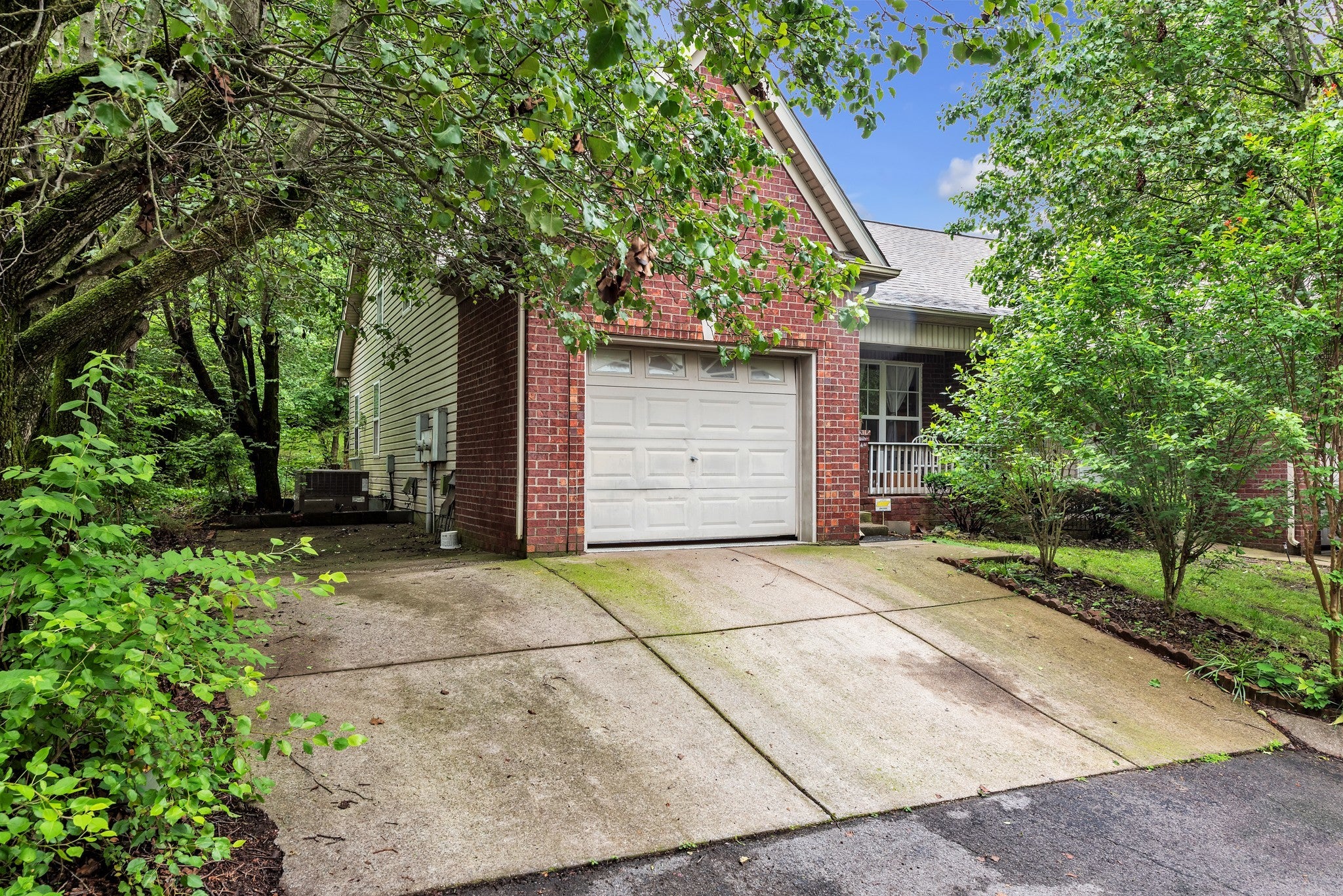 Photo of Listing #2885299