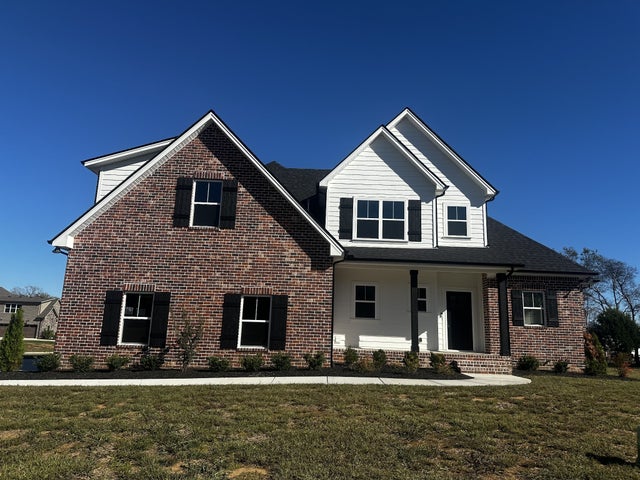 1067 Robert Lee Drive, Gallatin