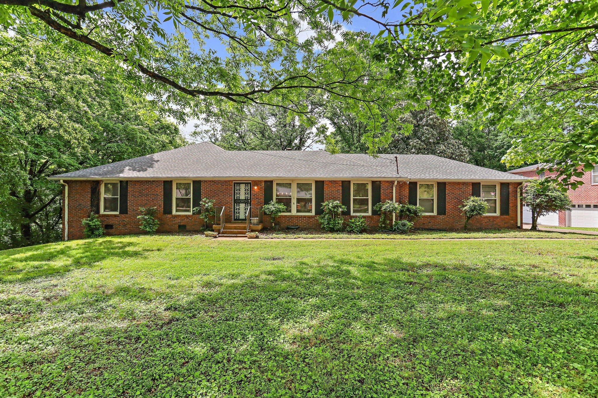 Photo of Listing #2885542