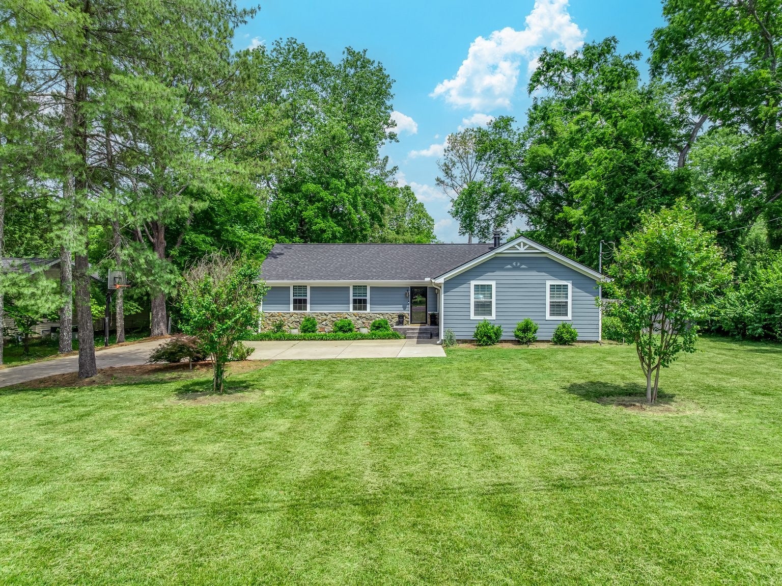 Photo of Listing #2885699