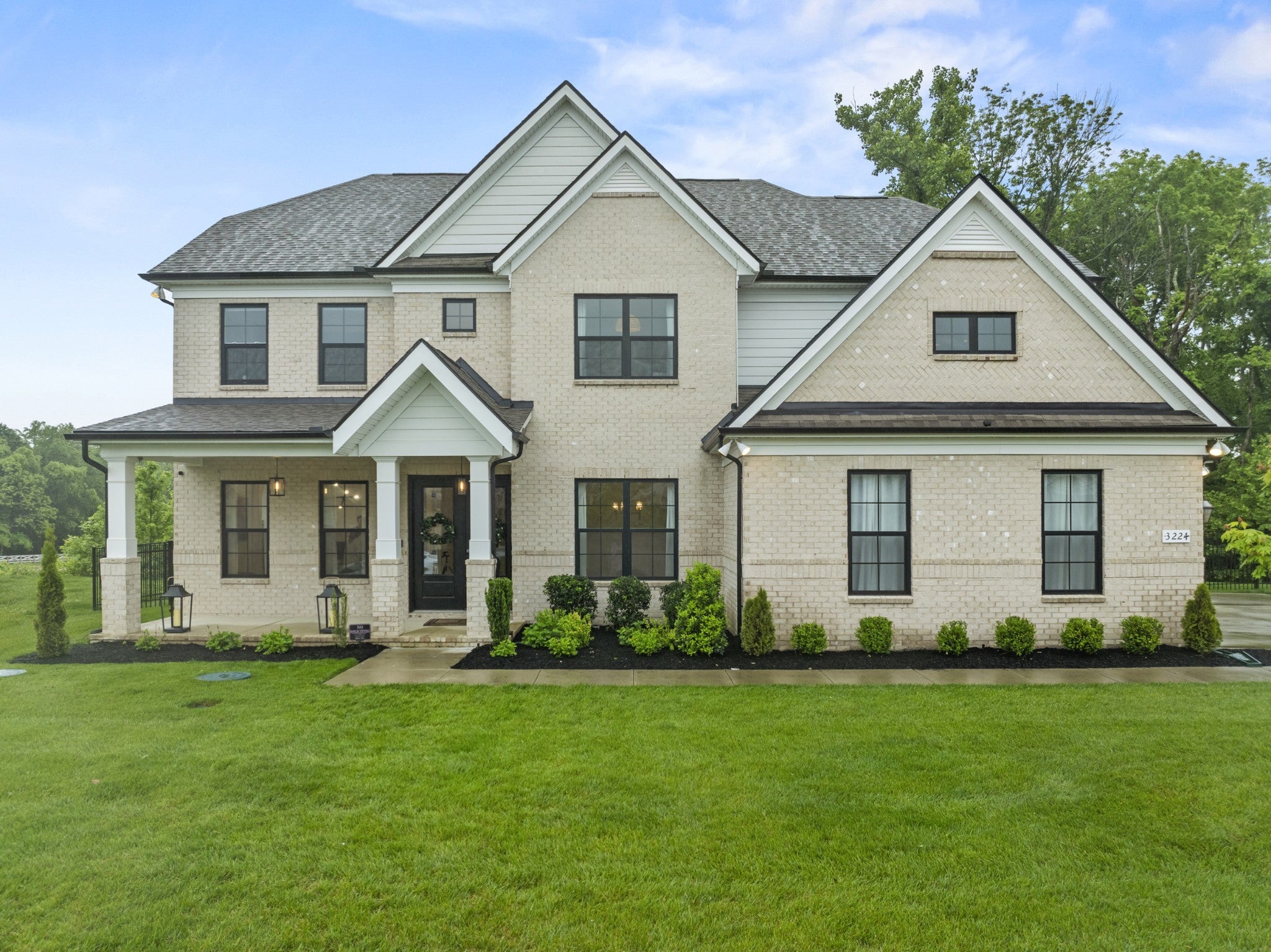 Photo of Listing #2885700
