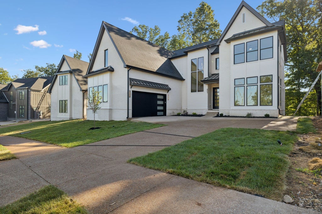 824 Summit Oaks Ct, Nashville