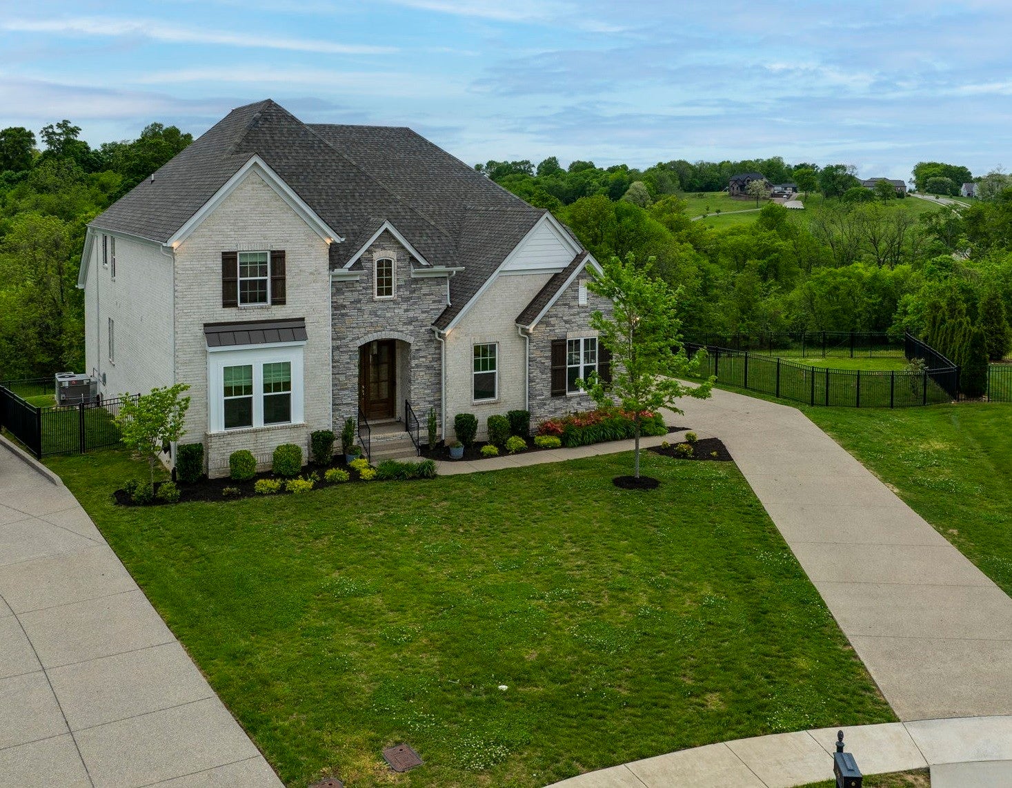 Photo of Listing #2886003