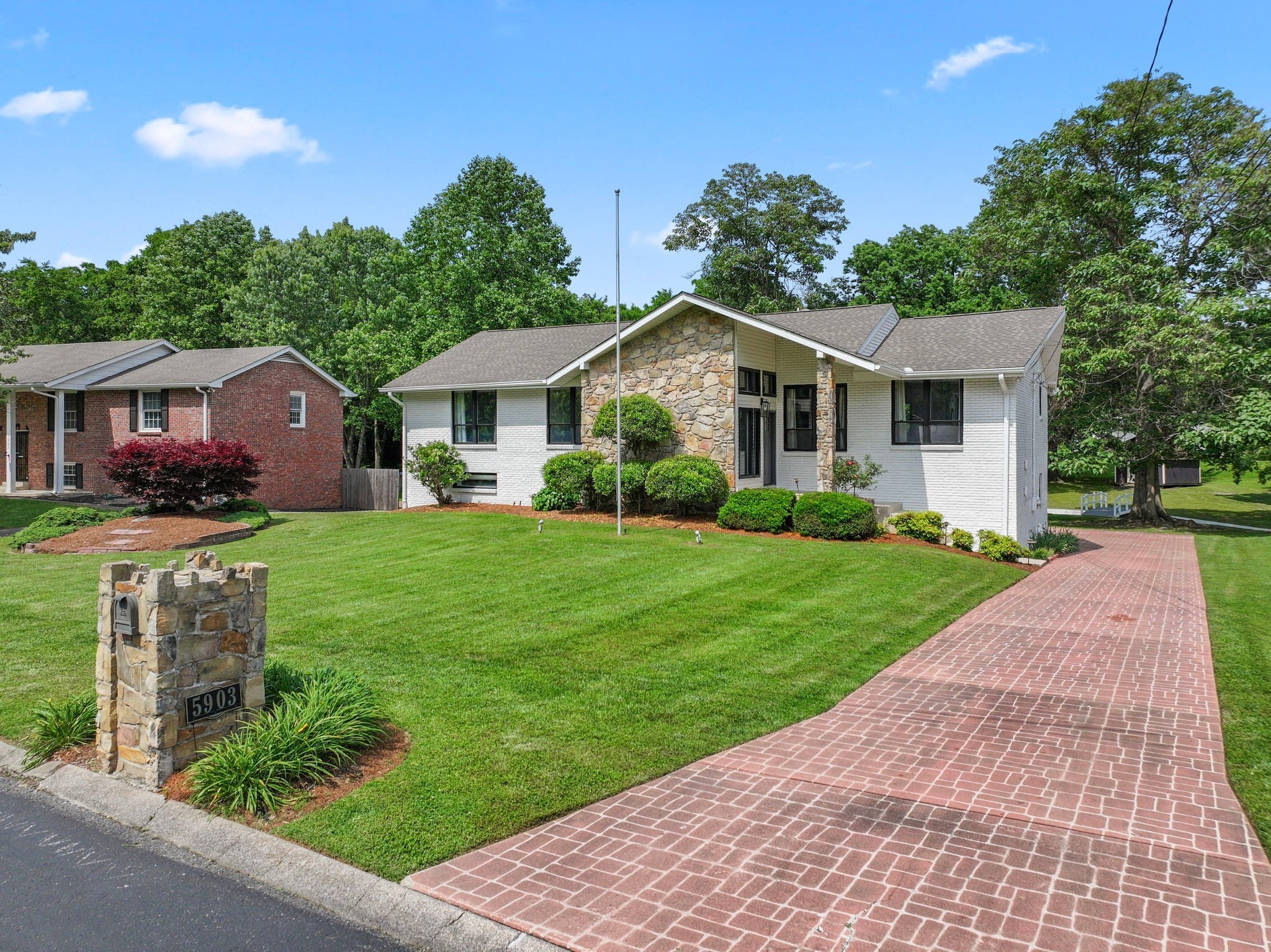 Photo of Listing #2886039