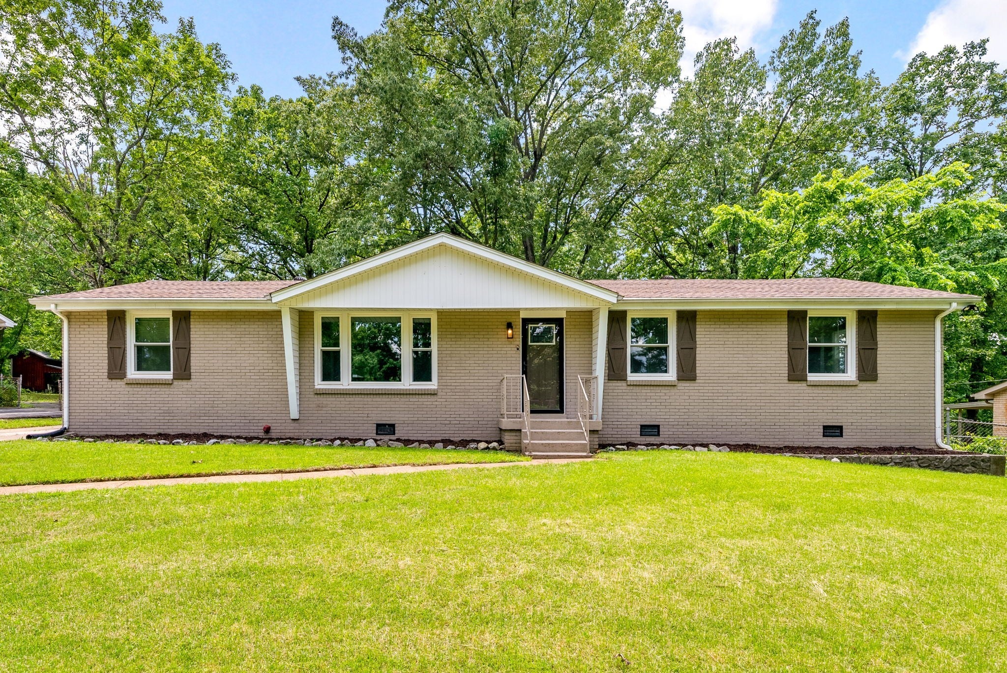 Photo of Listing #2886396