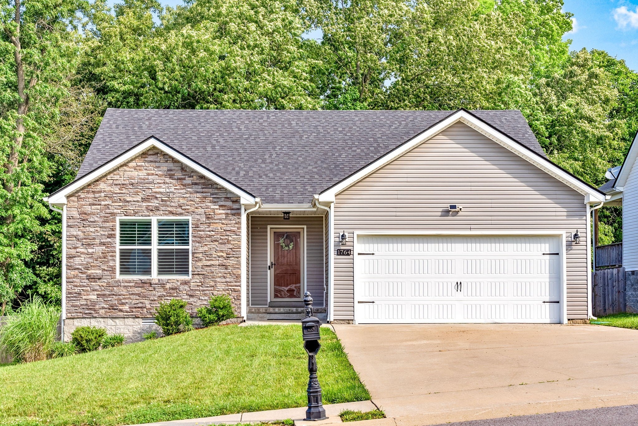 Photo of Listing #2887342