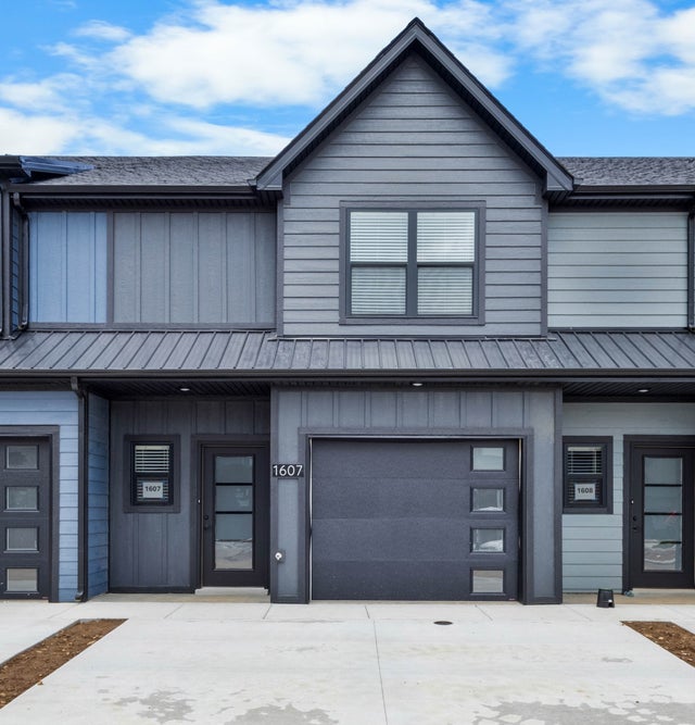 1607 Jonathan Wade Circle, Clarksville