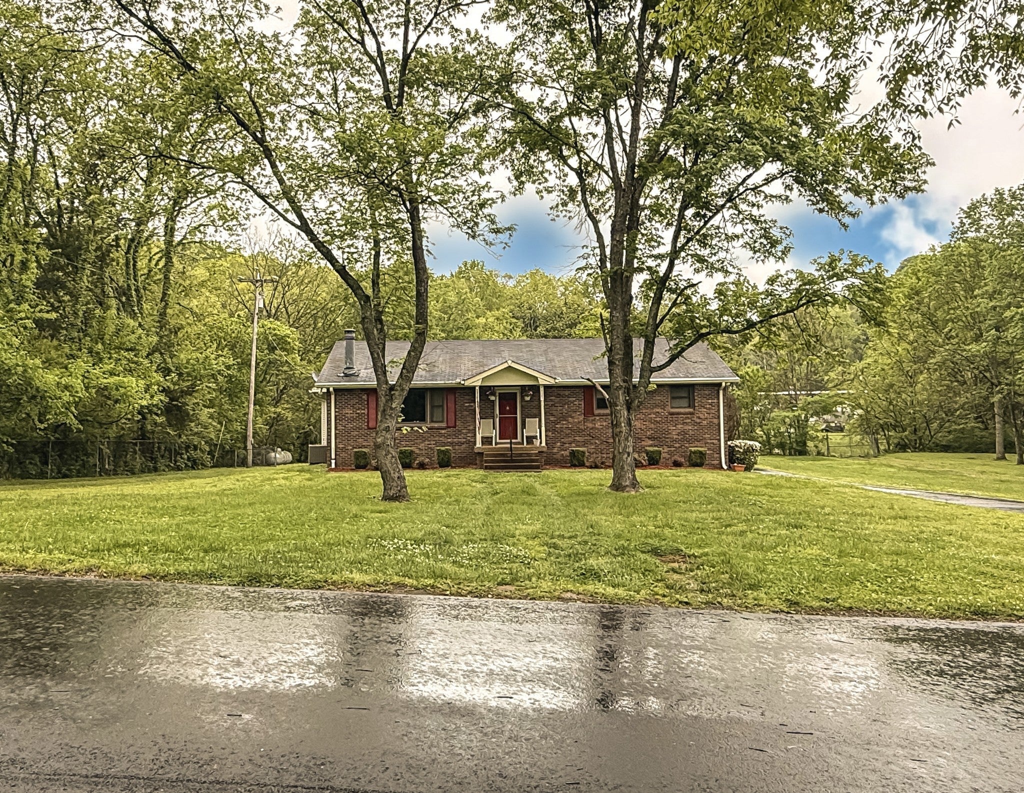 Photo of Listing #2889375
