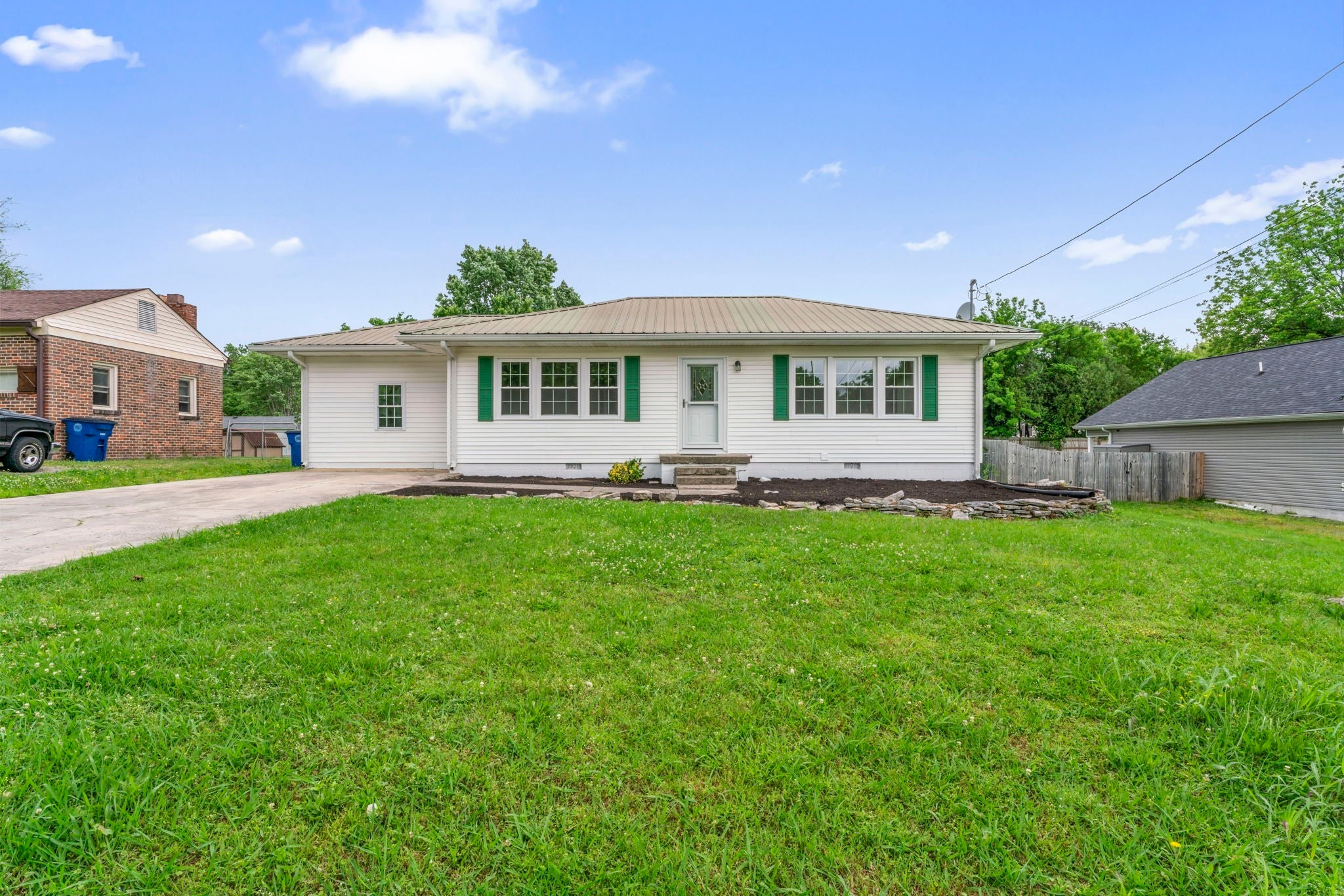 Photo of Listing #2889595