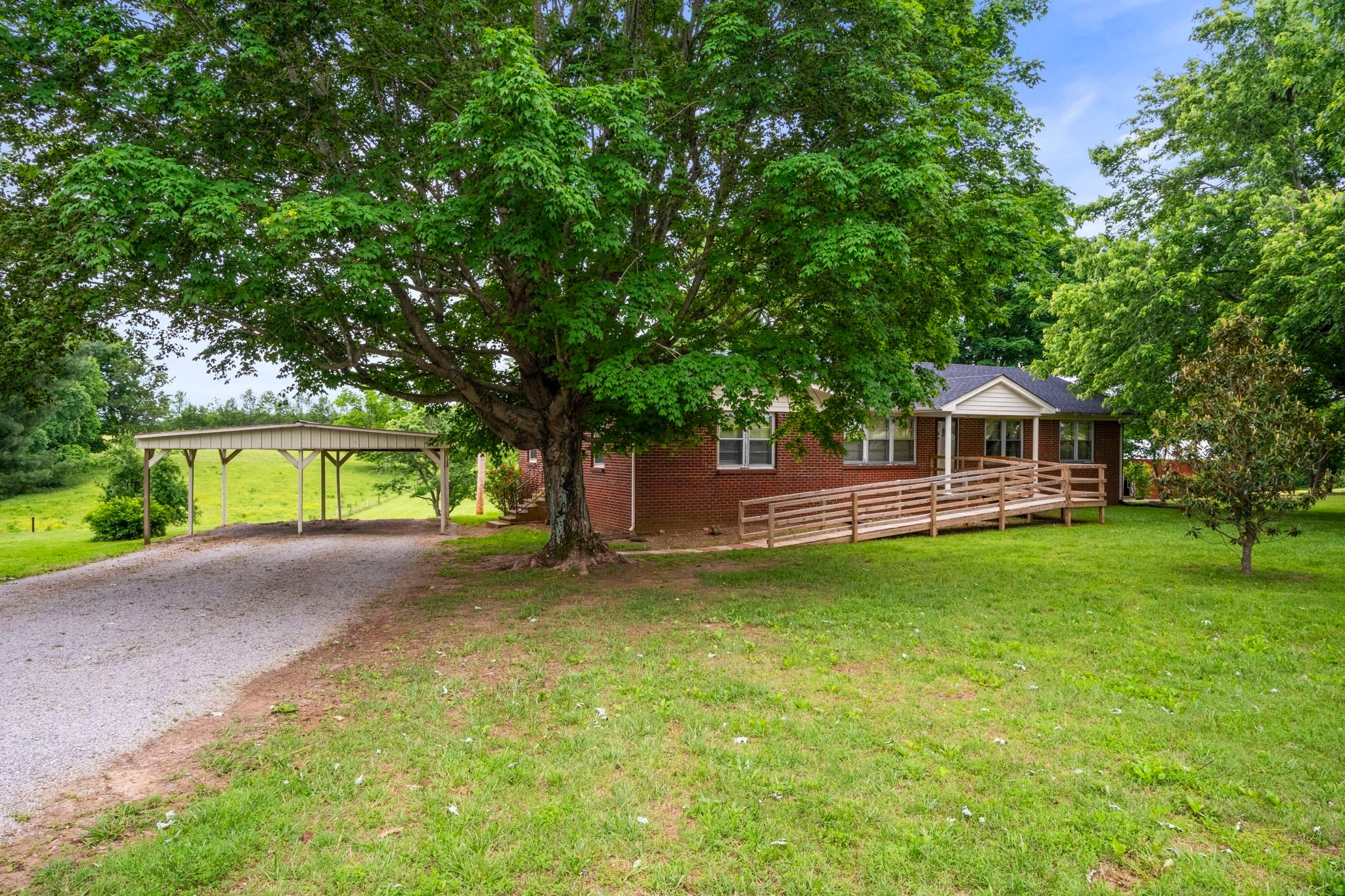 Photo of Listing #2889881