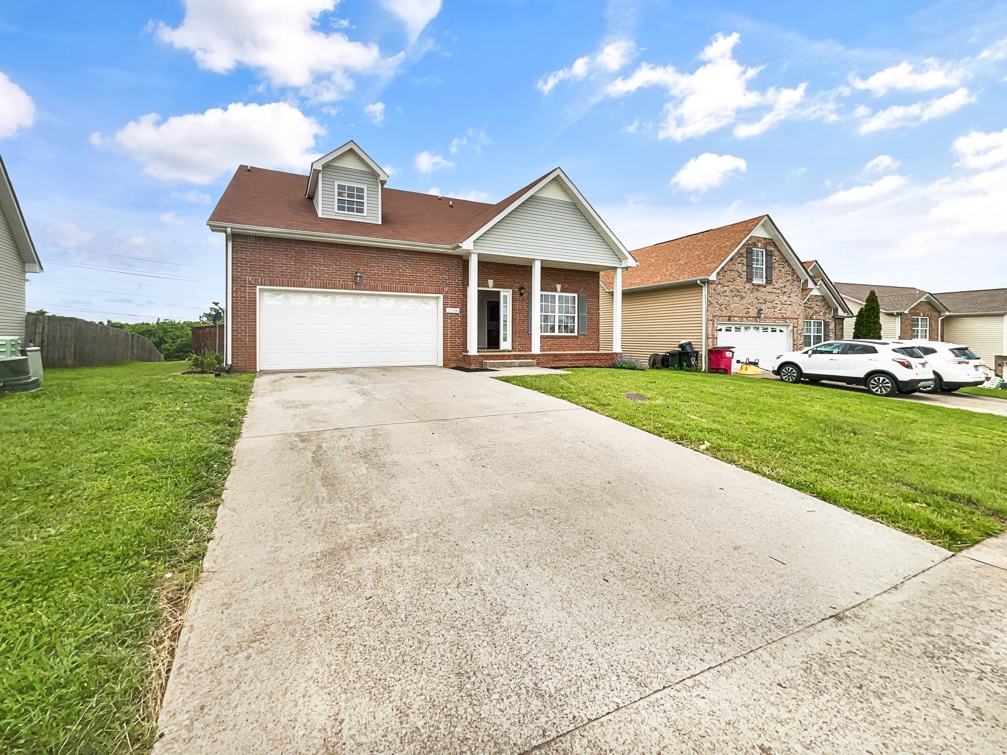 Photo of Listing #2889941
