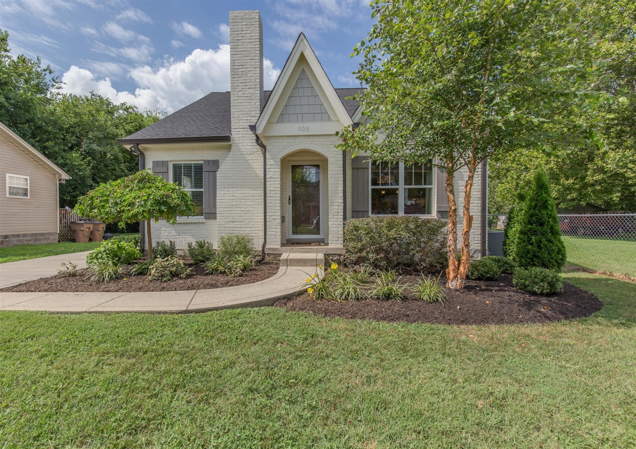 Photo of Listing #2890113