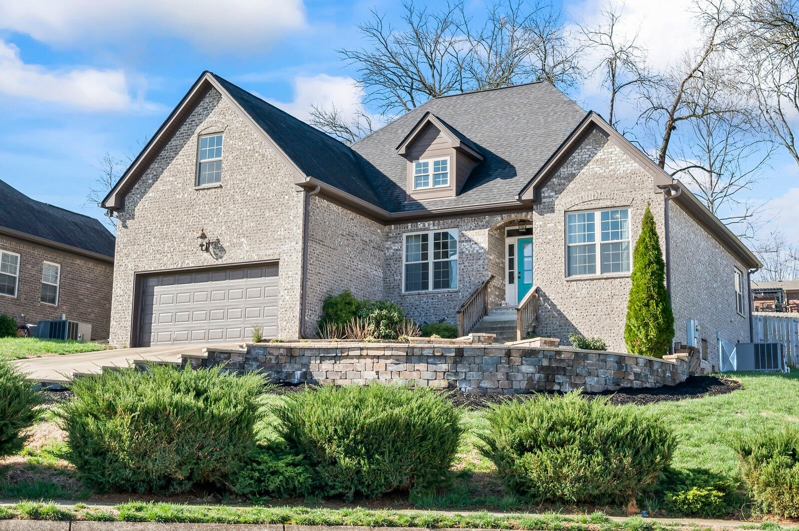 Photo of Listing #2890117