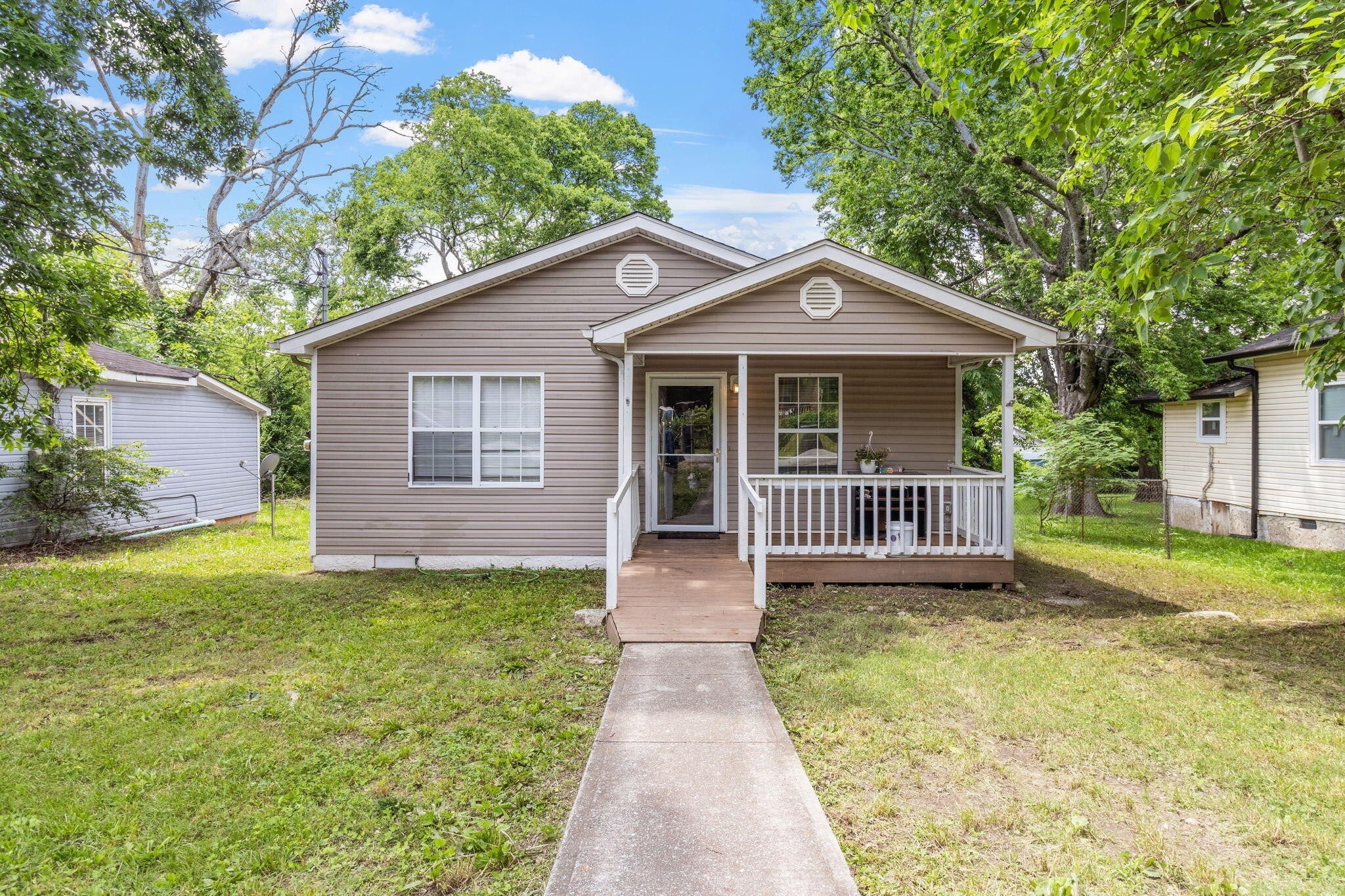 Photo of Listing #2890141