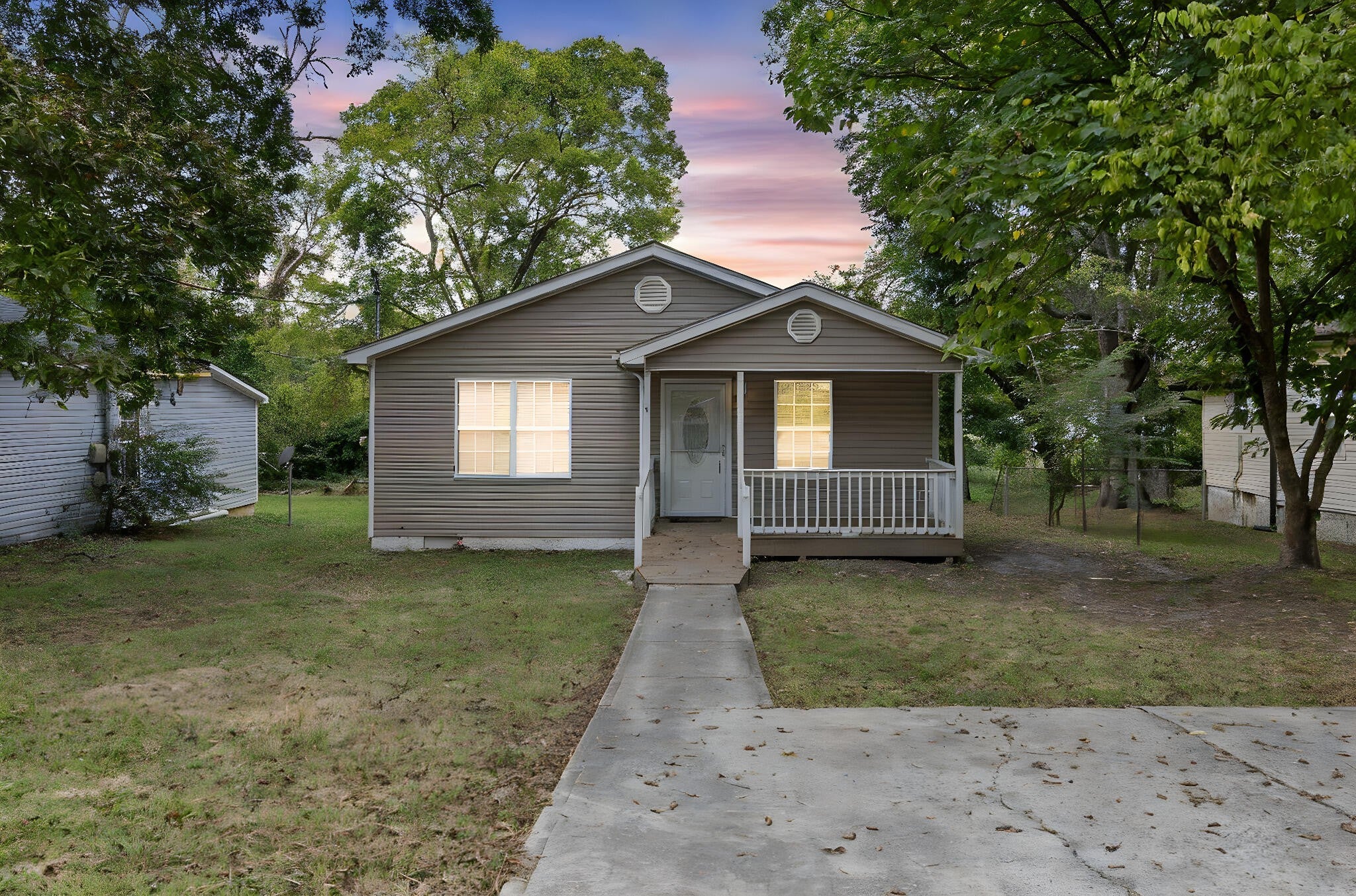 Photo of Listing #2890141