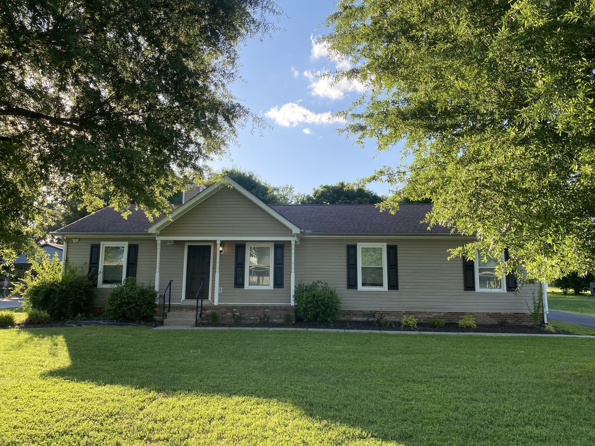 Photo of Listing #2890178