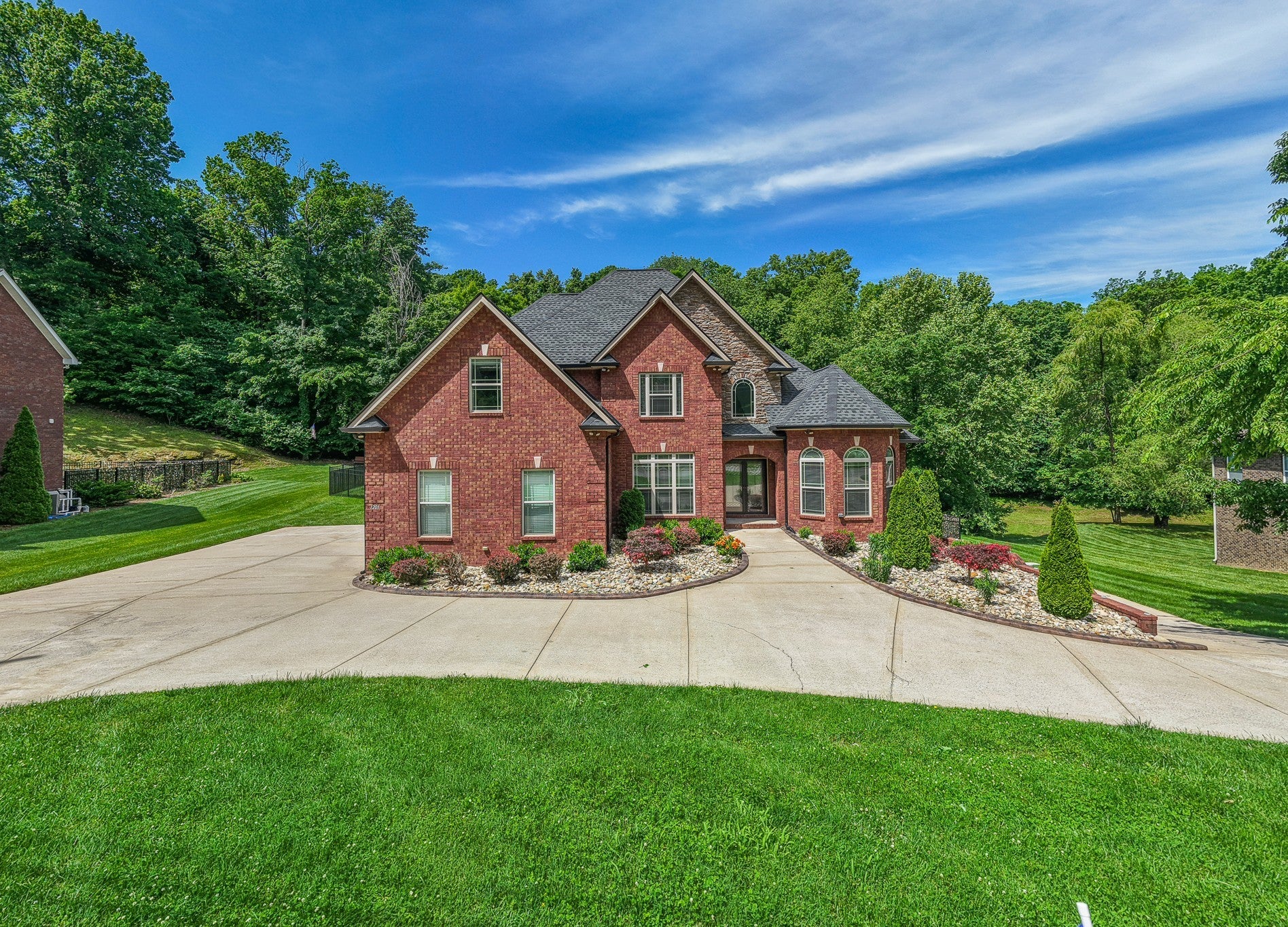 Photo of Listing #2890216