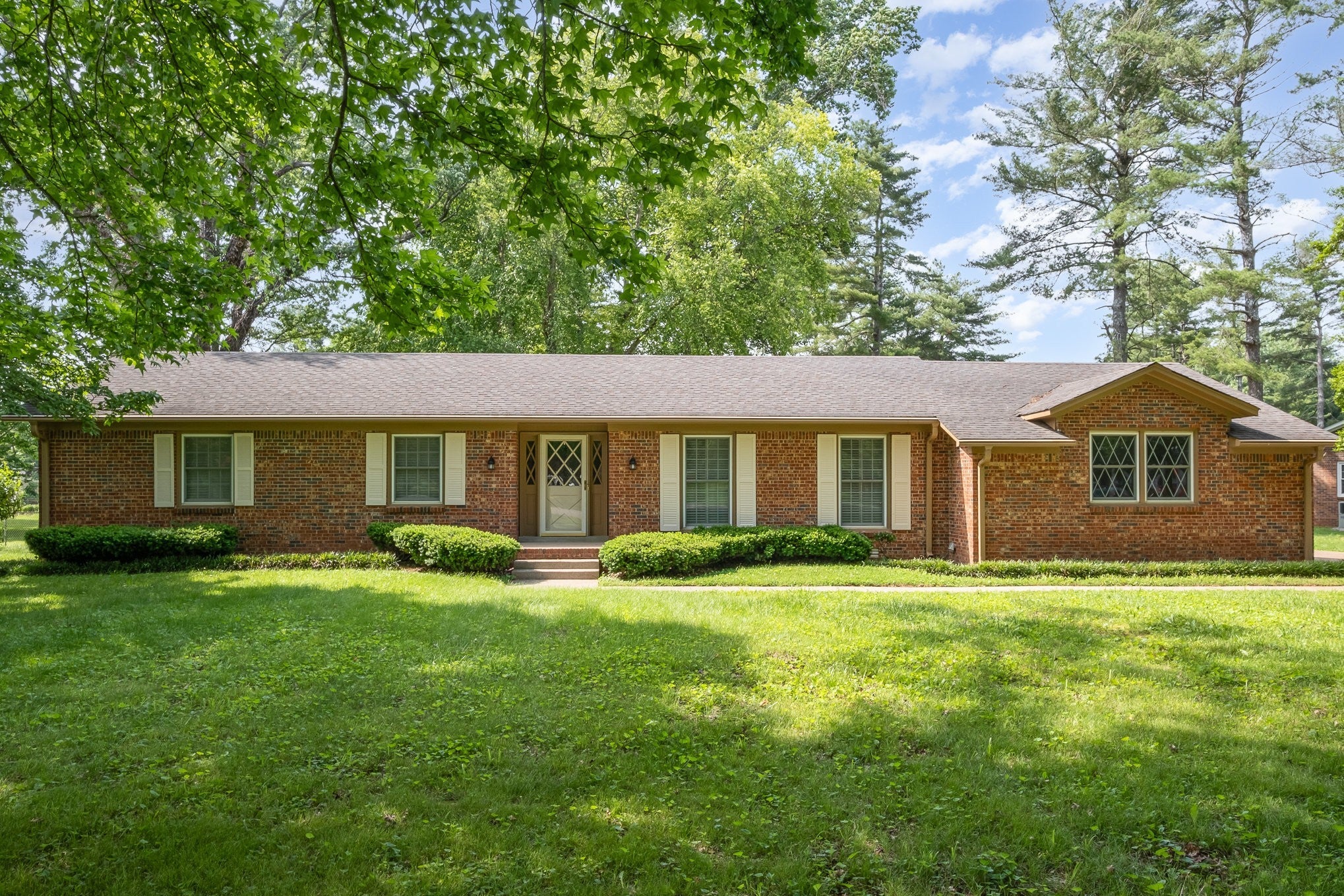 Photo of Listing #2890340