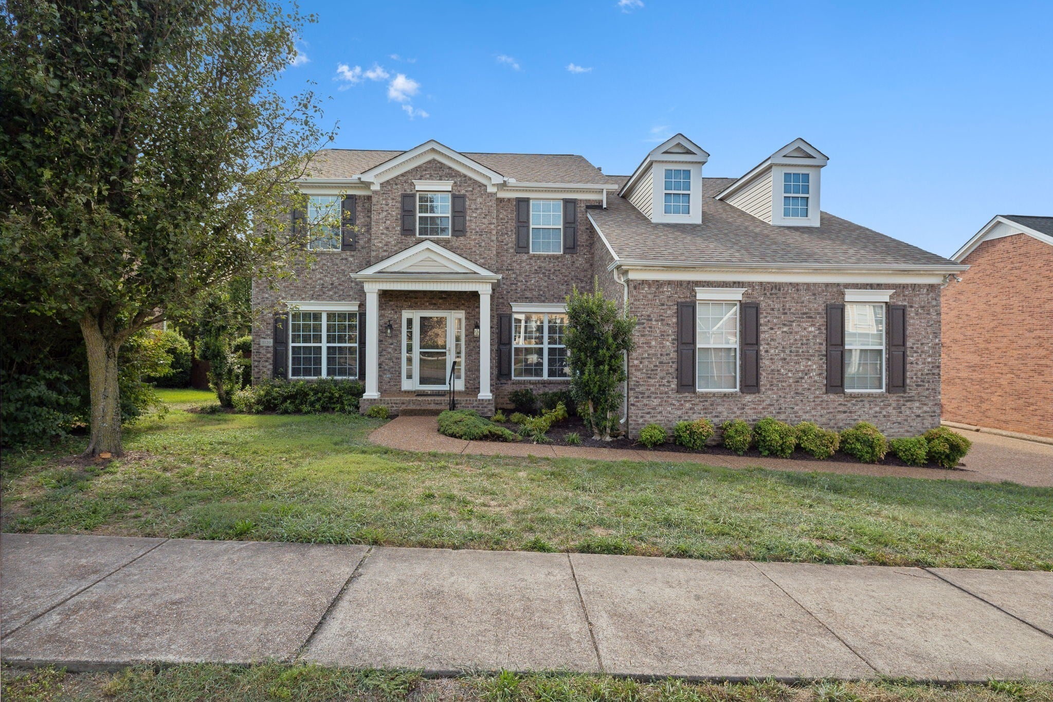Photo of Listing #2890490
